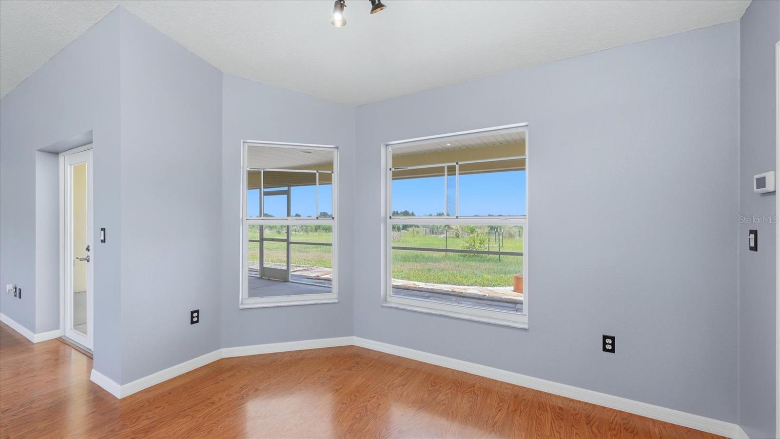 Listing Image #24