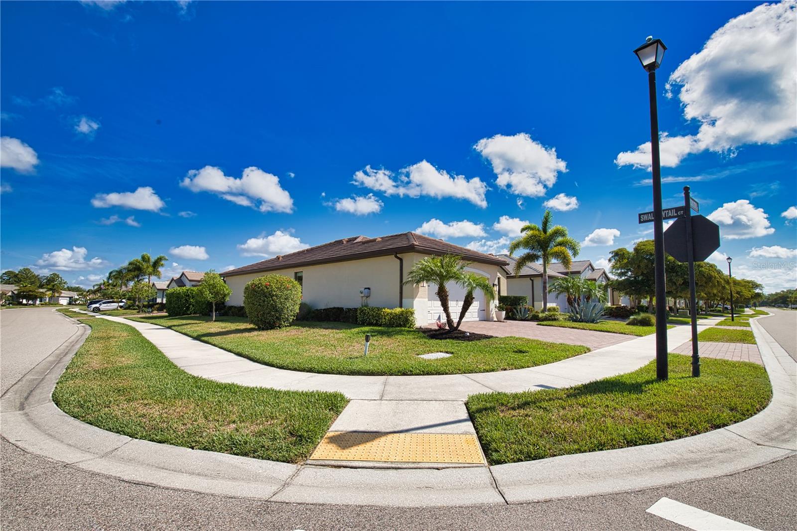 Listing Image #4