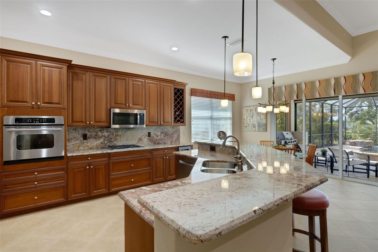 Listing Image #9