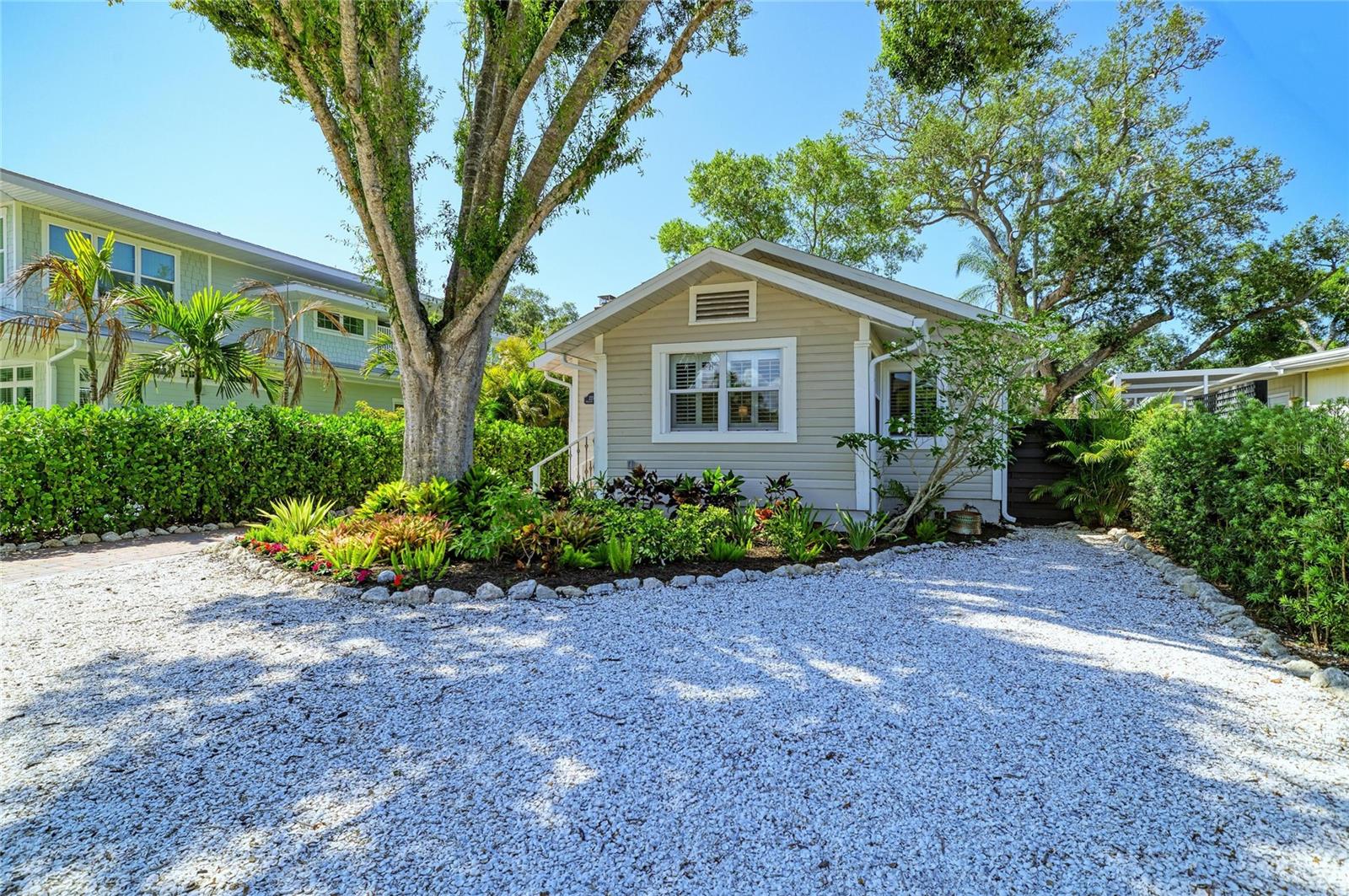Listing Image #3