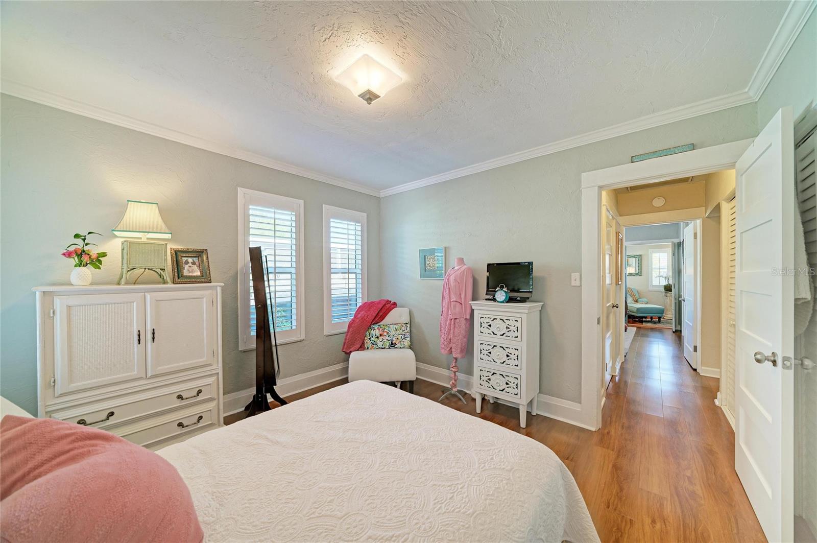 Listing Image #36