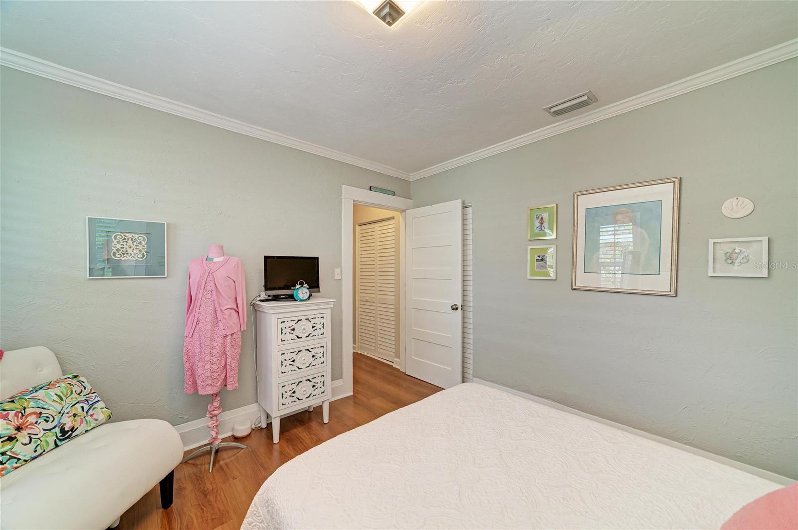Listing Image #37