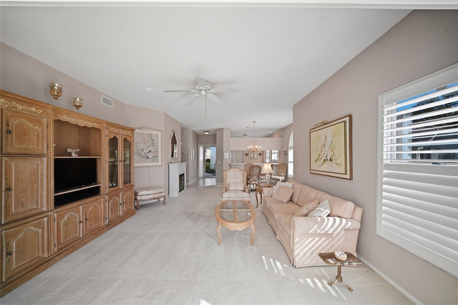 Listing Image #8