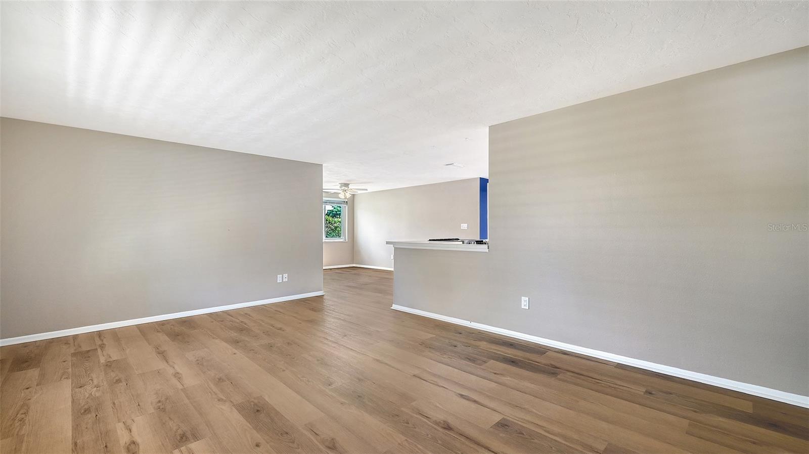 Listing Image #3