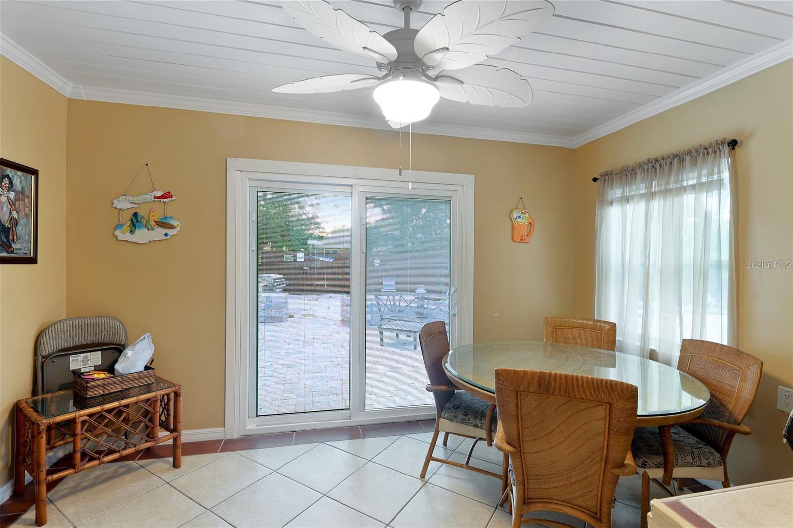 Listing Image #8