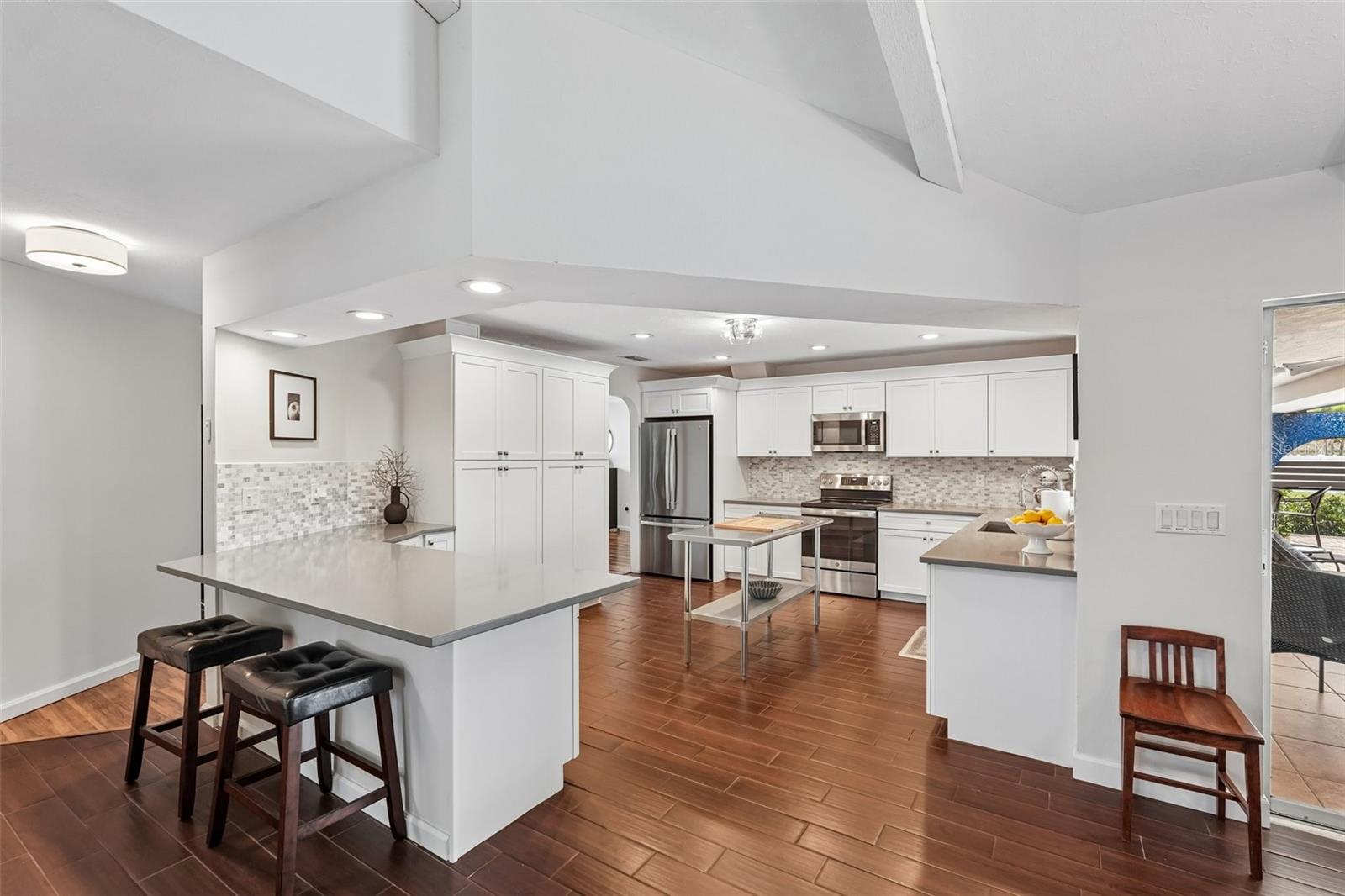 Listing Image #10