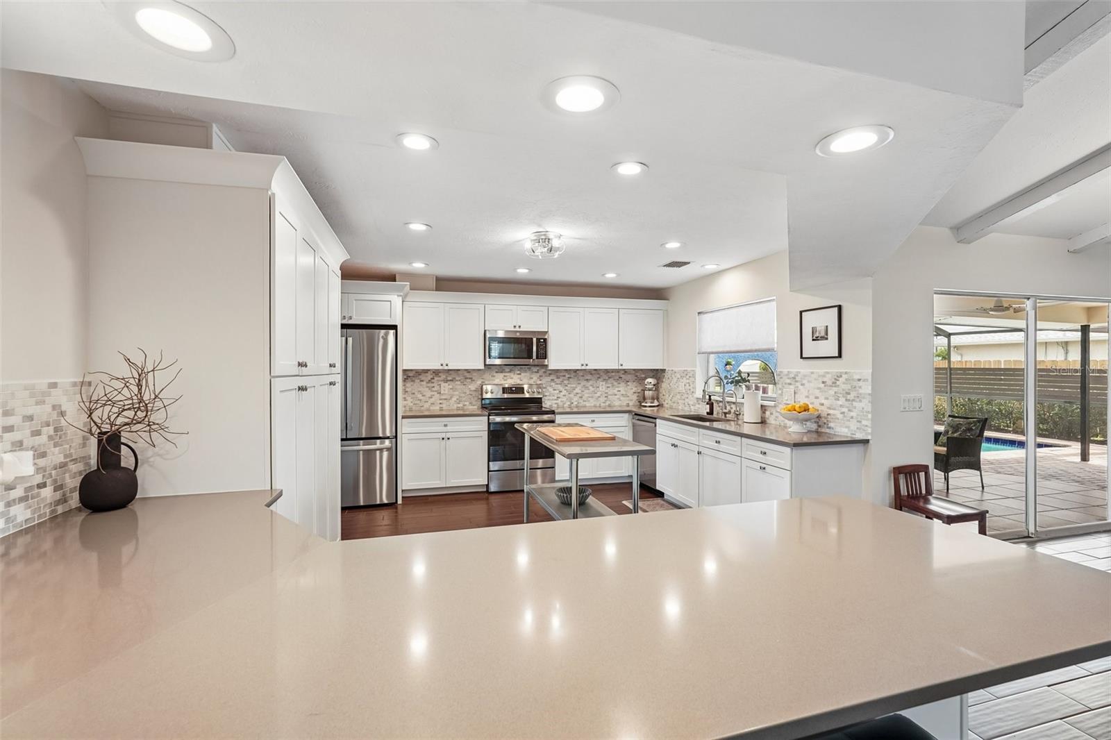 Listing Image #11