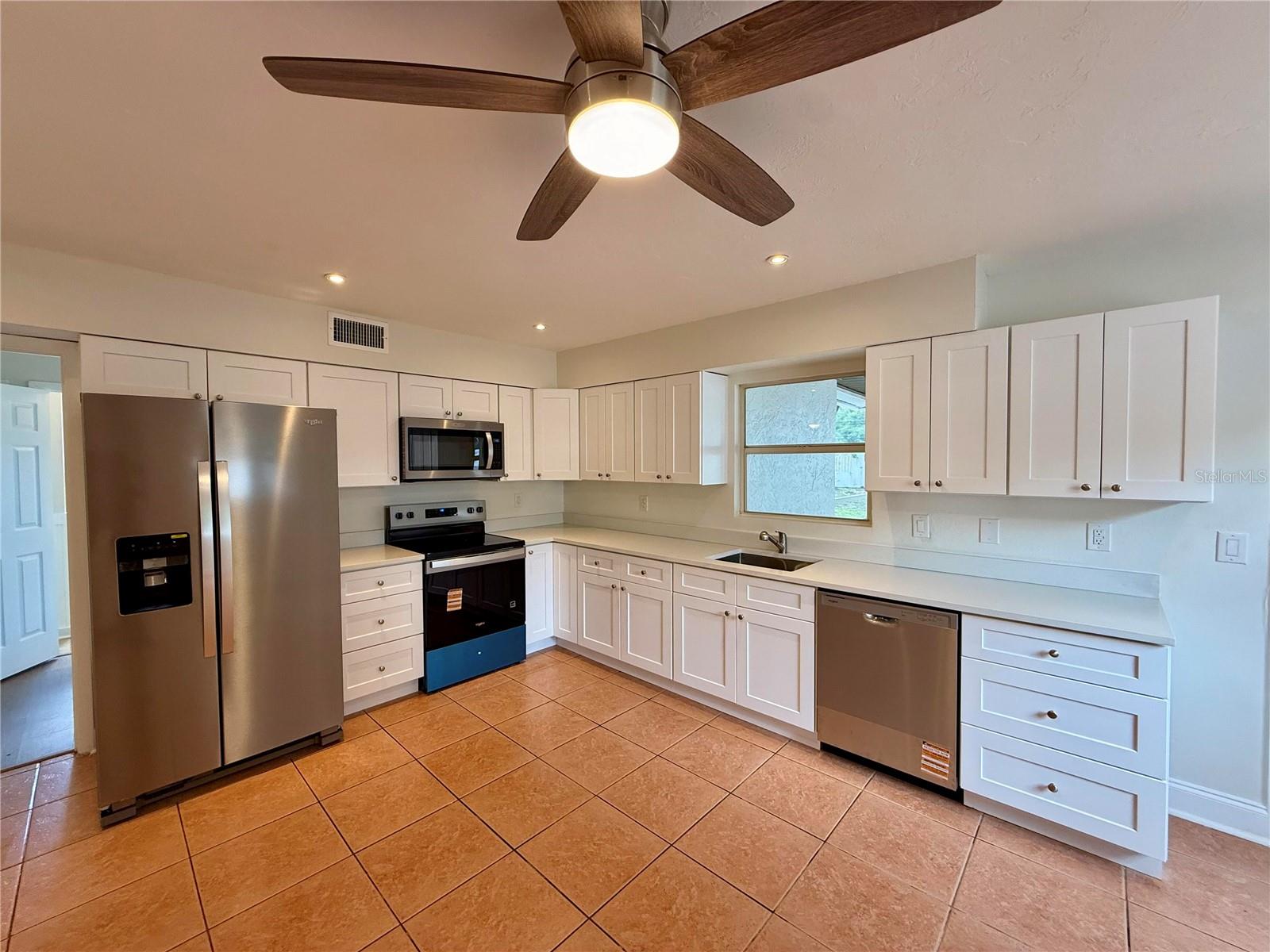 Listing Image #8
