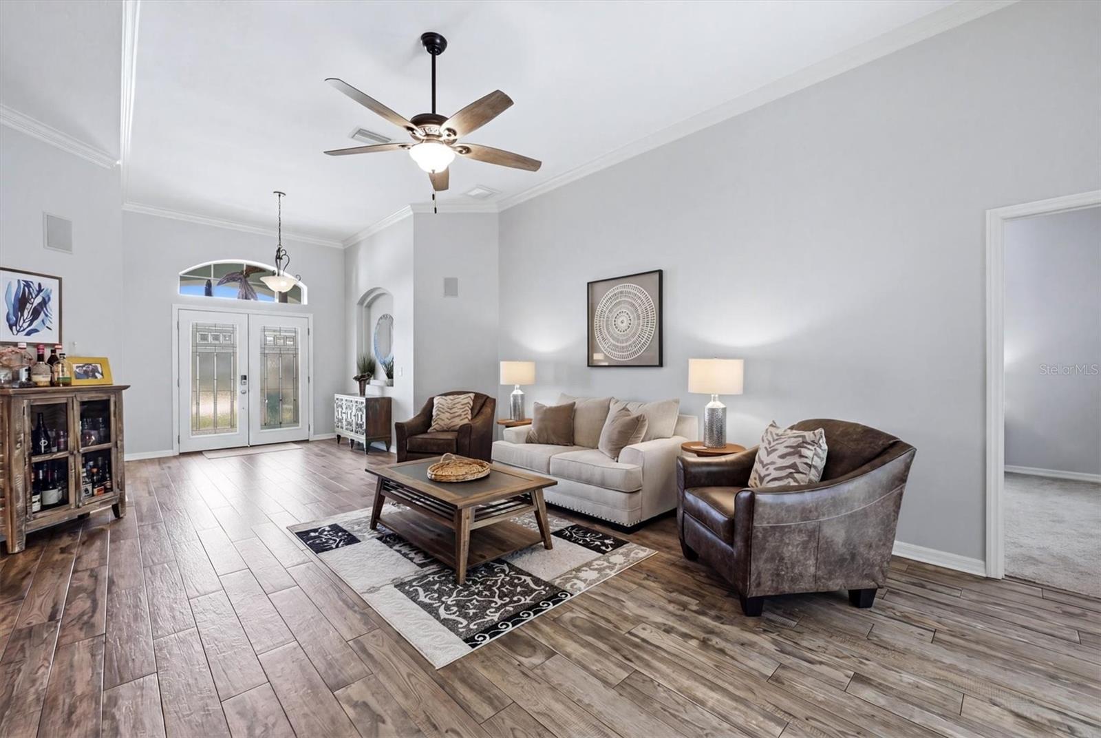 Listing Image #7