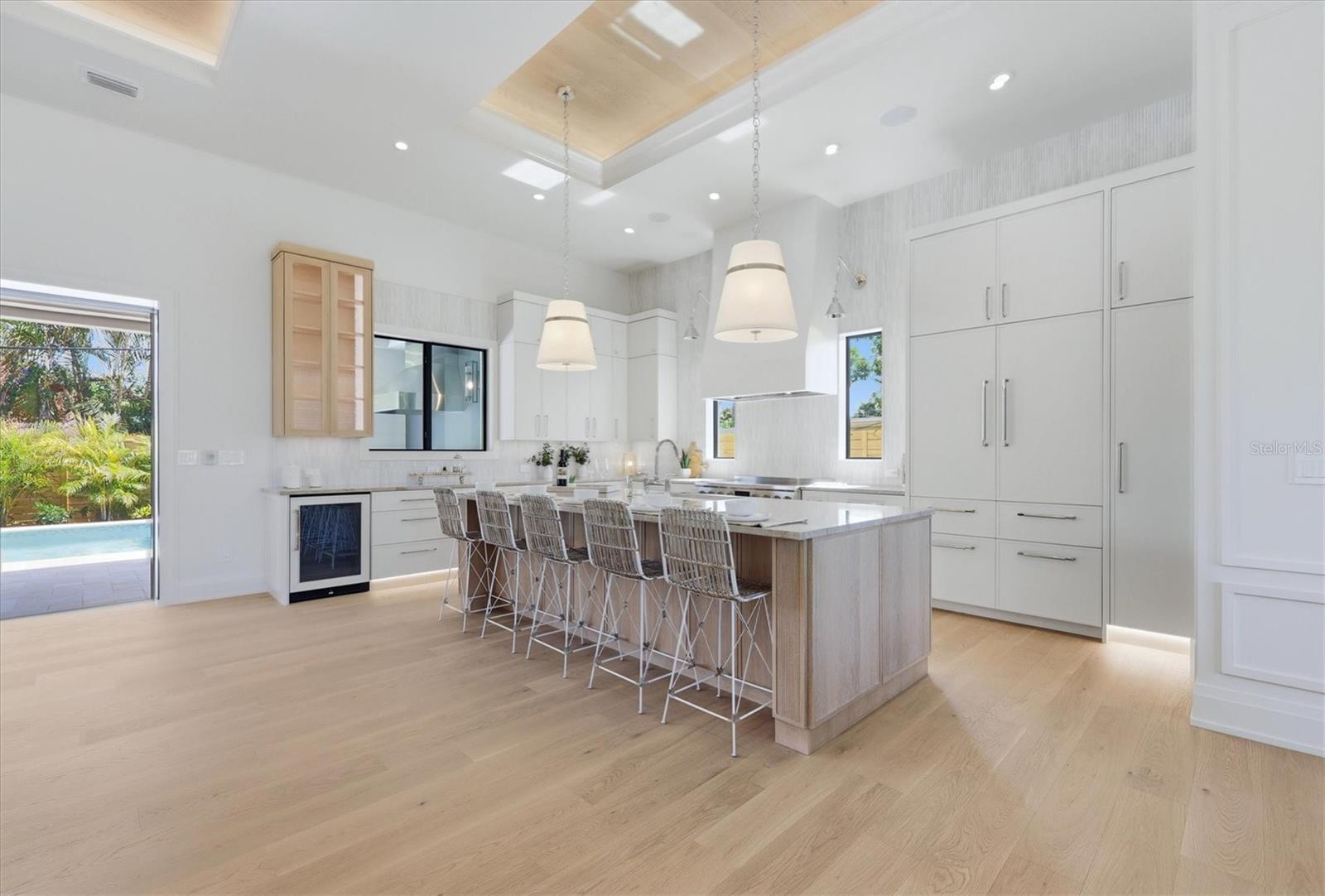 Listing Image #10
