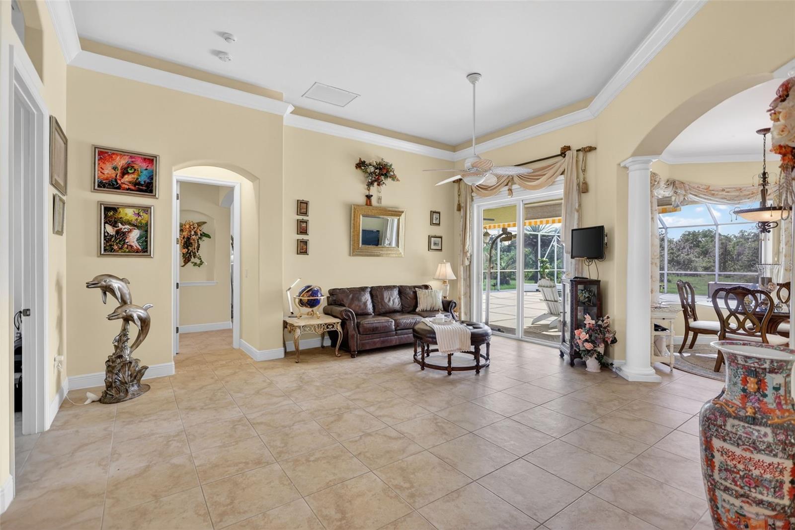 Listing Image #6