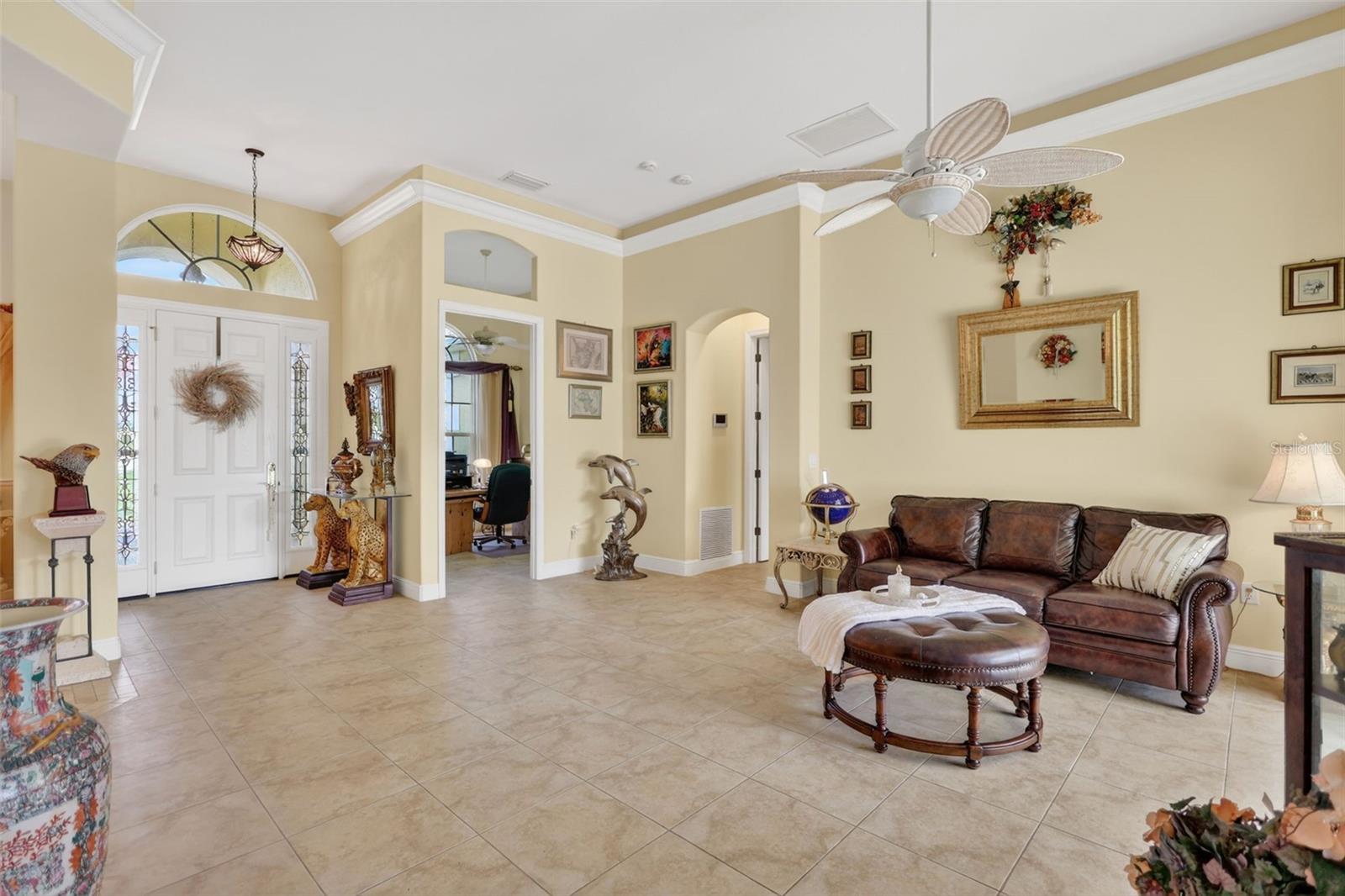 Listing Image #12