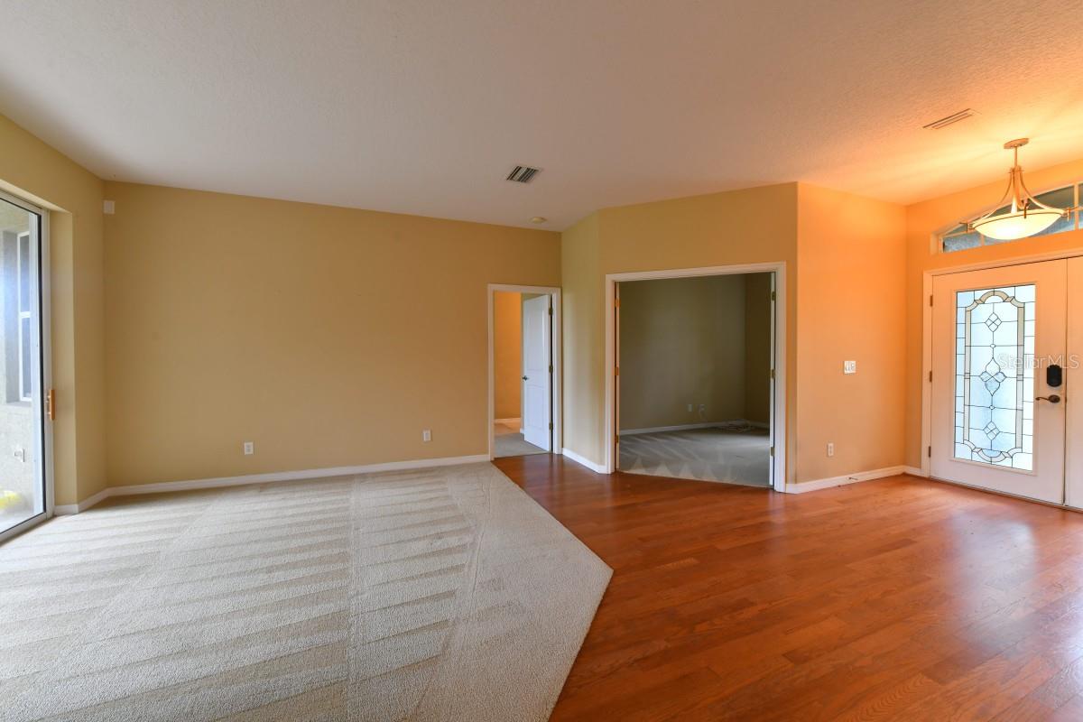 Listing Image #6