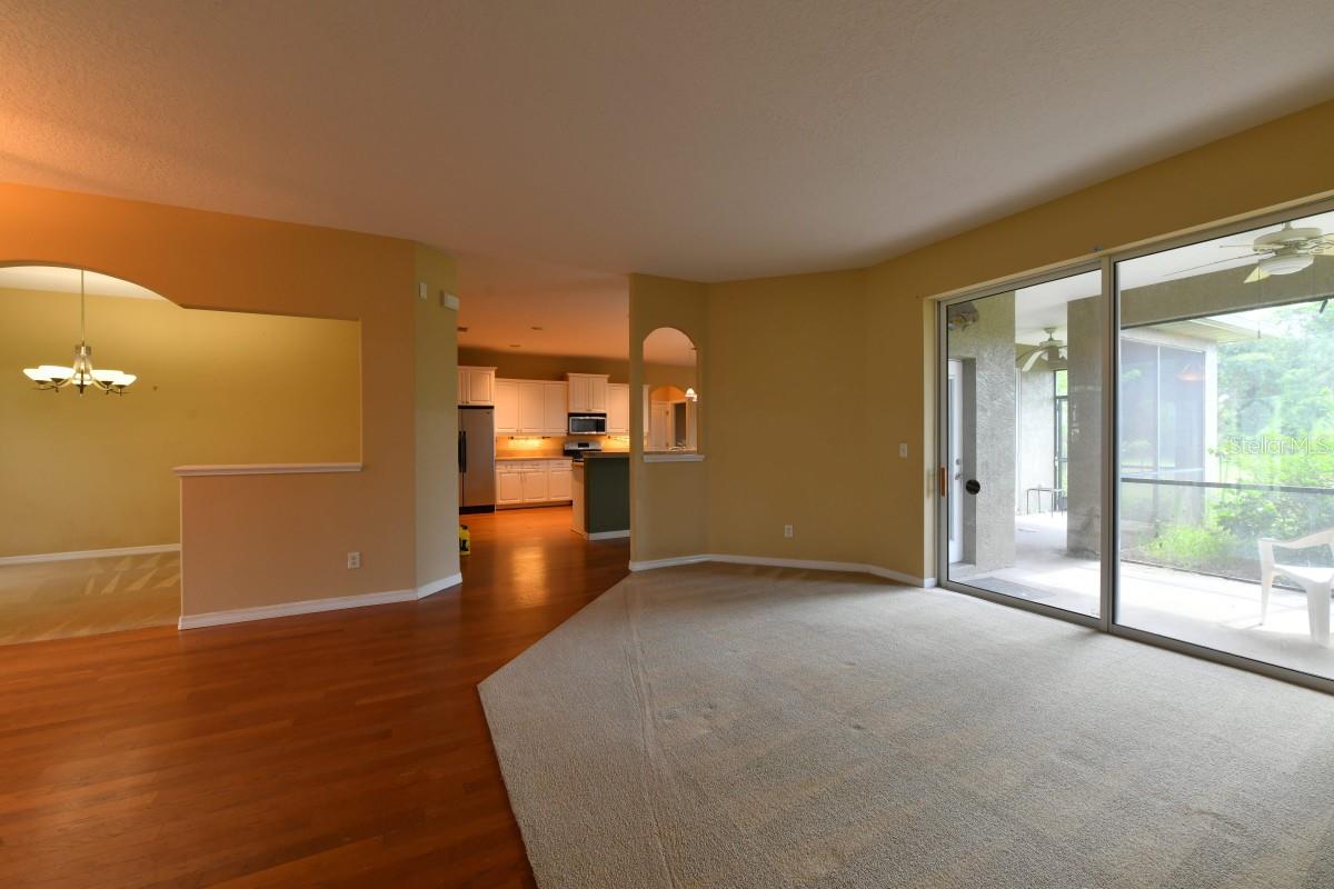 Listing Image #7