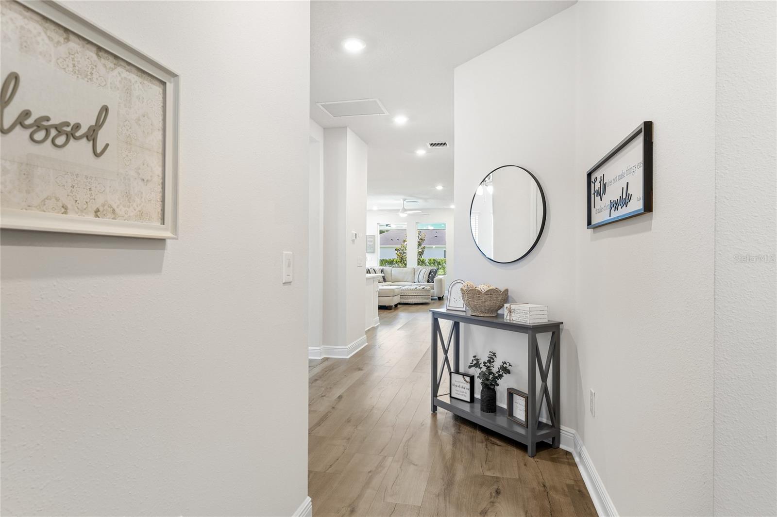 Listing Image #4