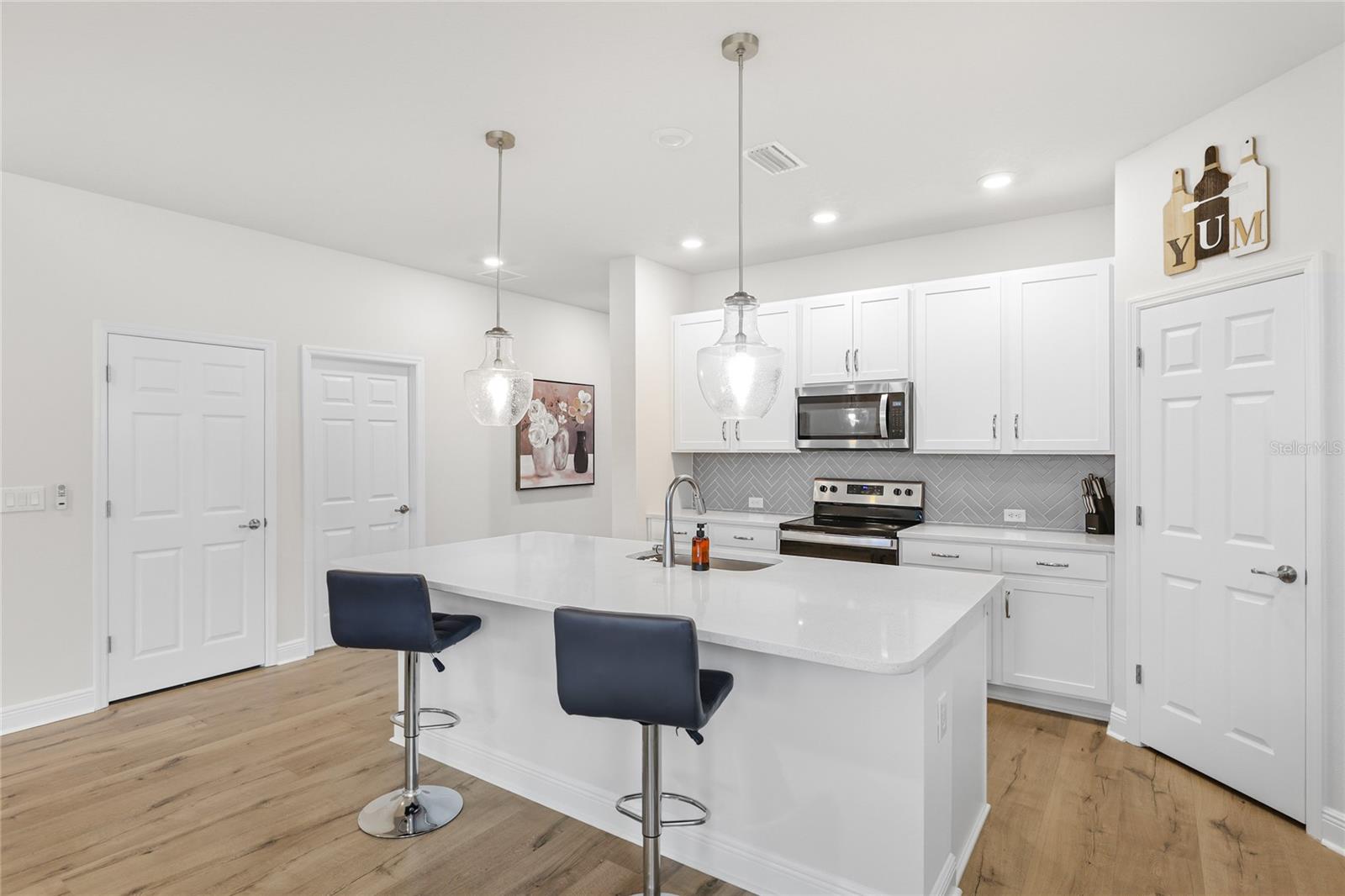 Listing Image #7