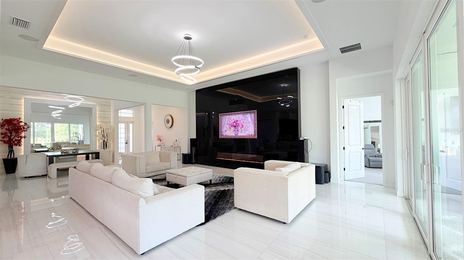 Listing Image #8