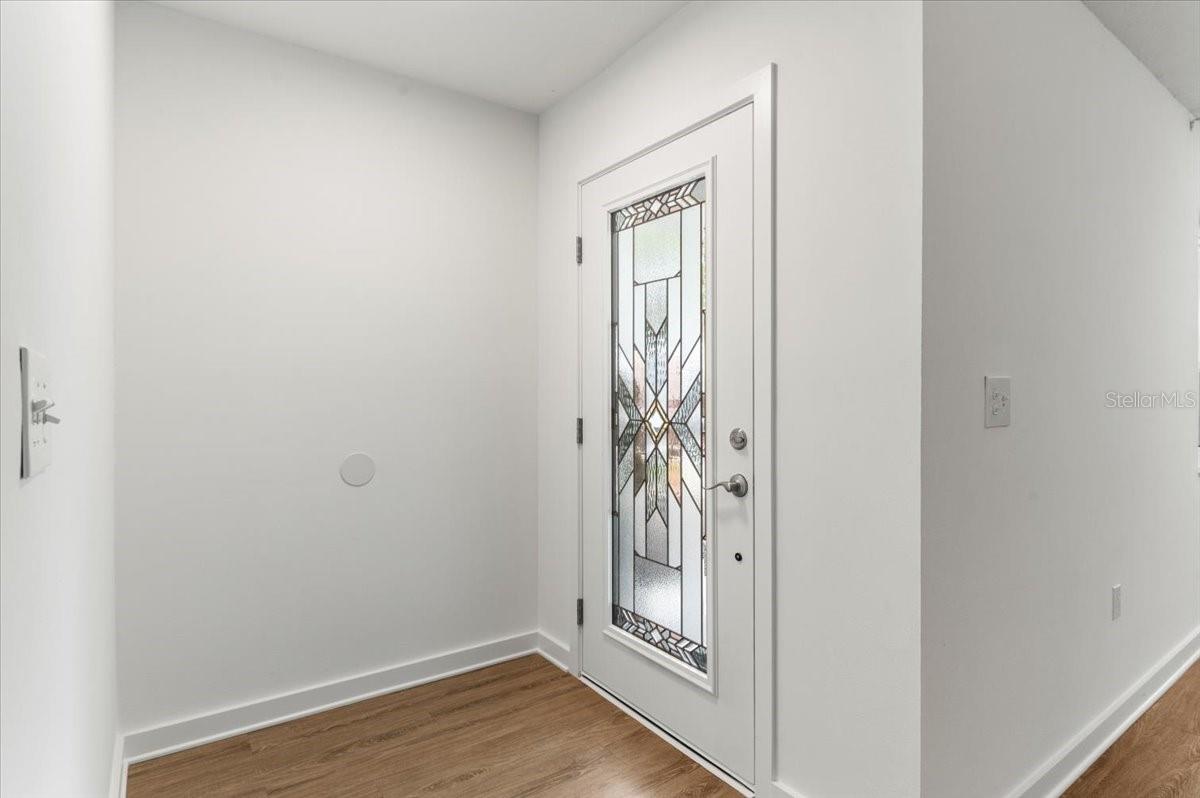 Listing Image #8