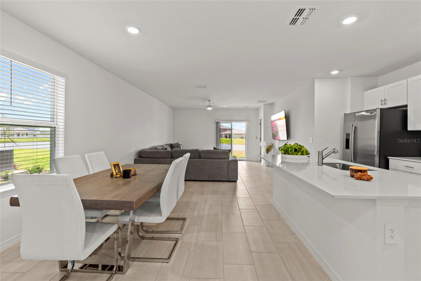 Listing Image #12
