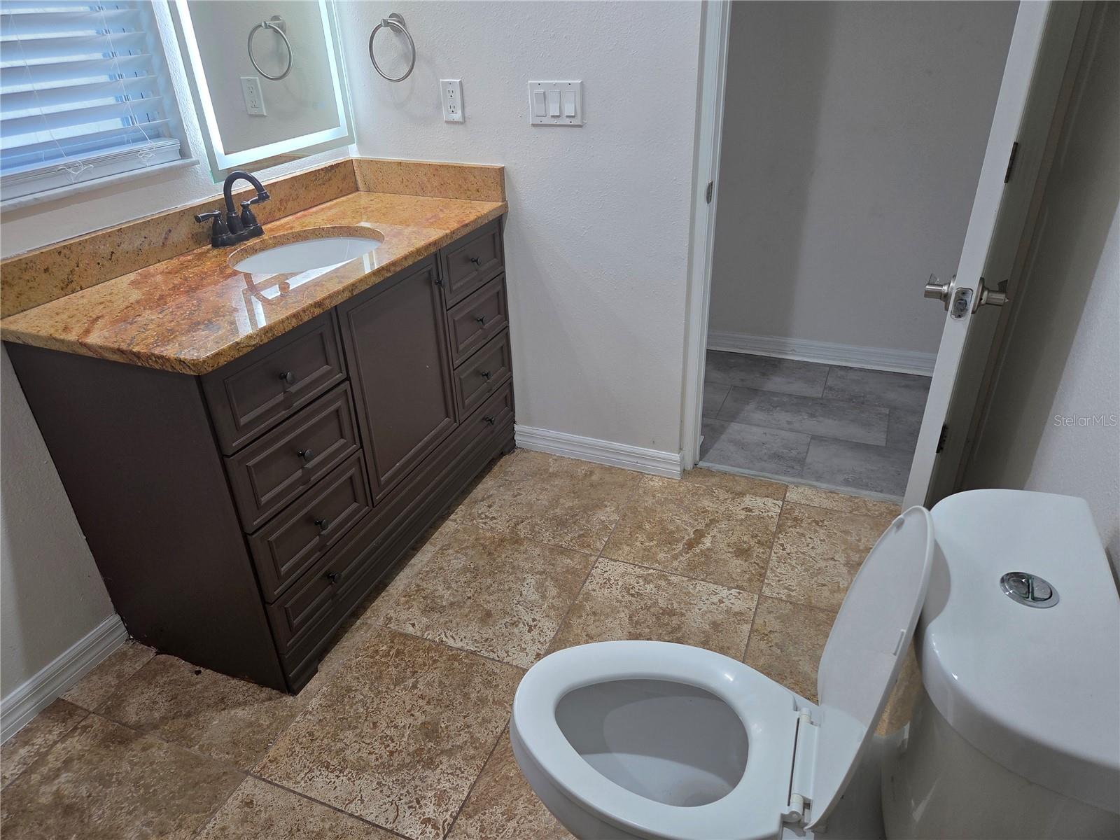 Listing Image #14