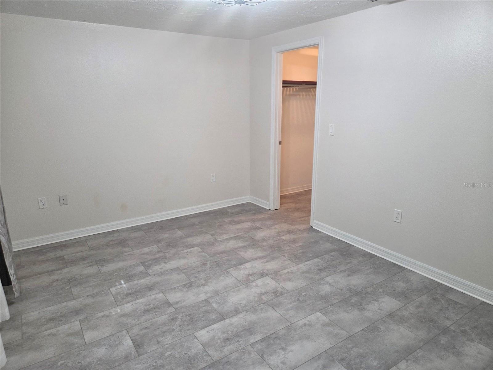 Listing Image #16