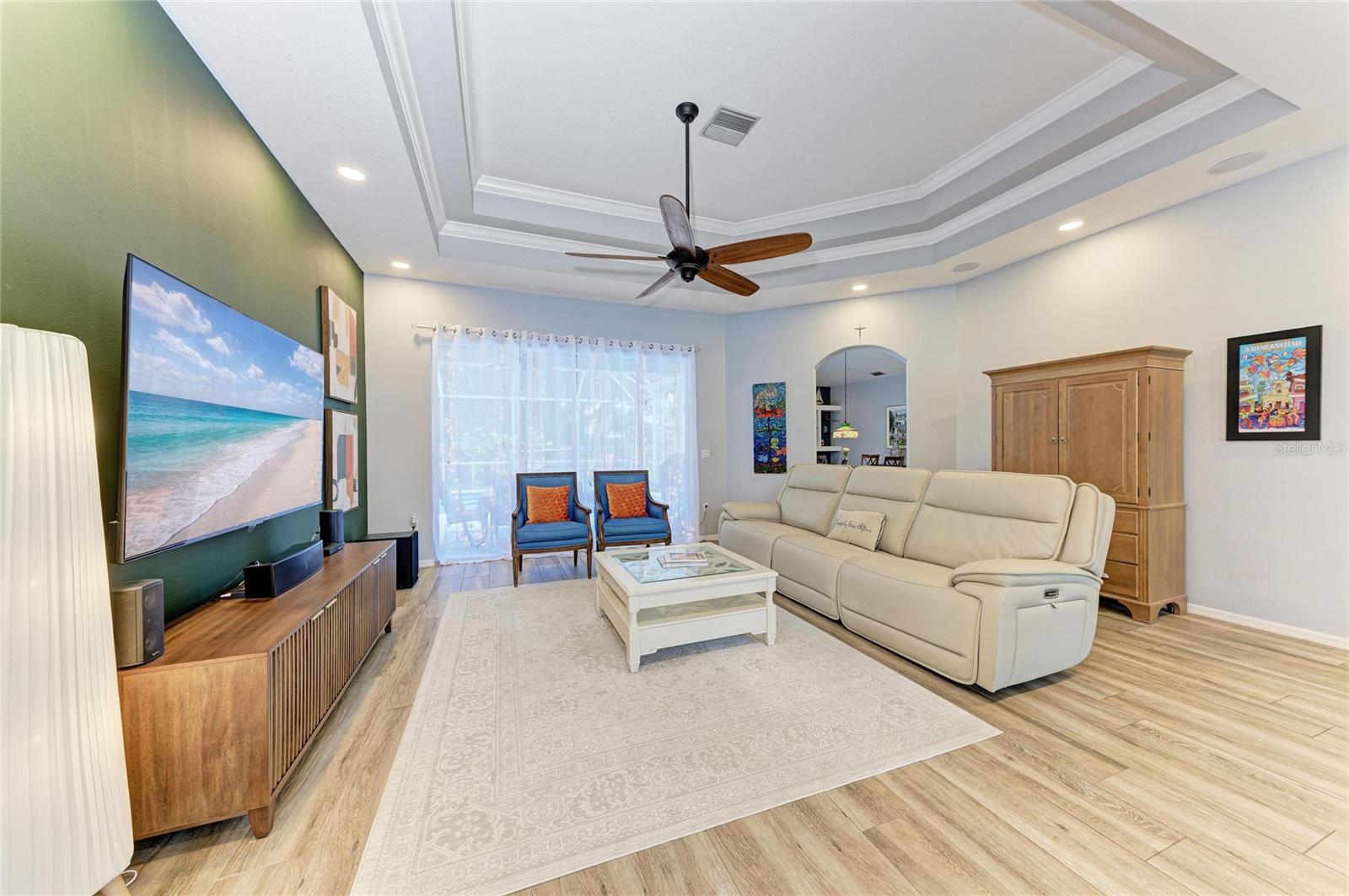 Listing Image #5