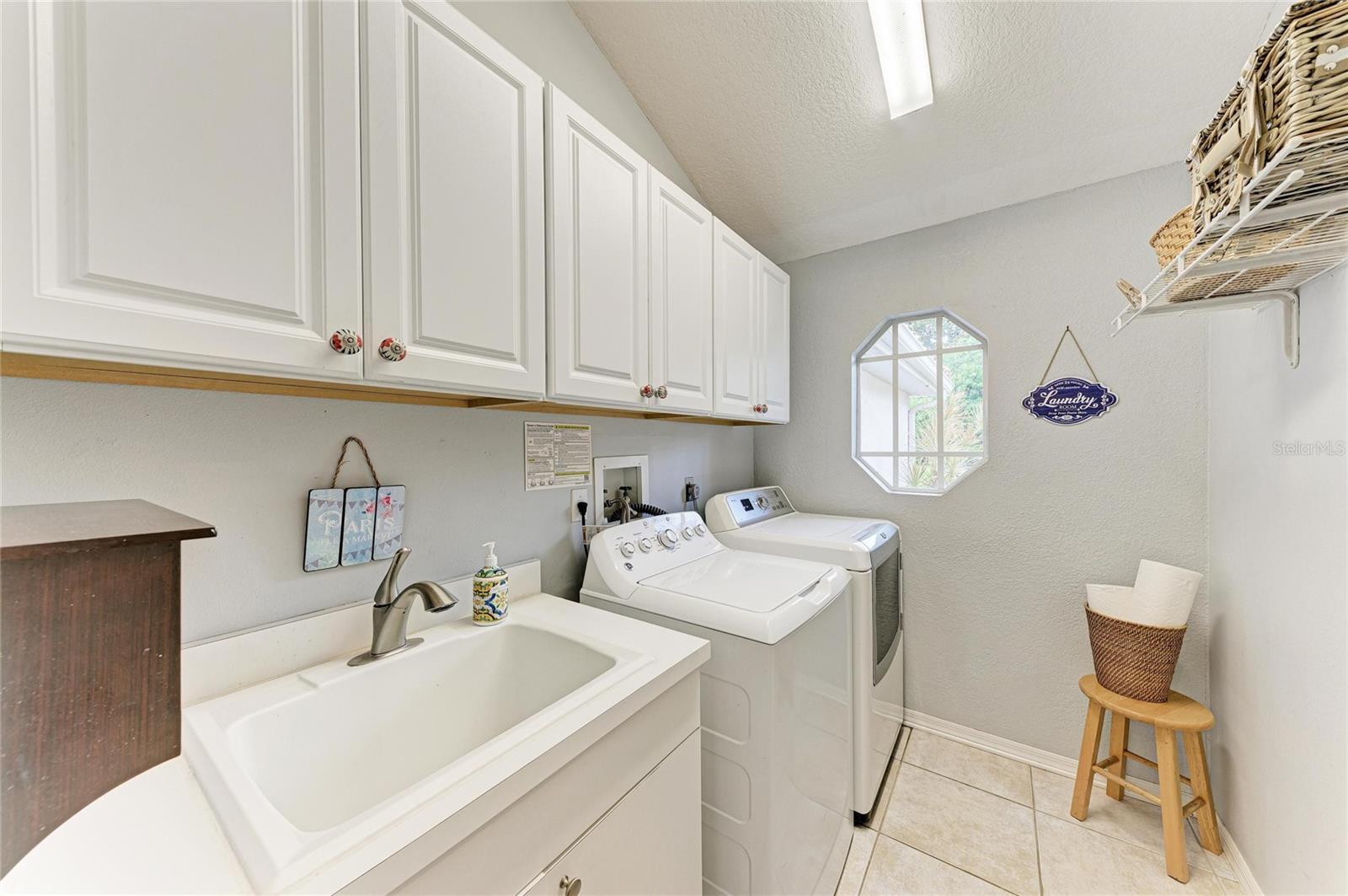 Listing Image #35