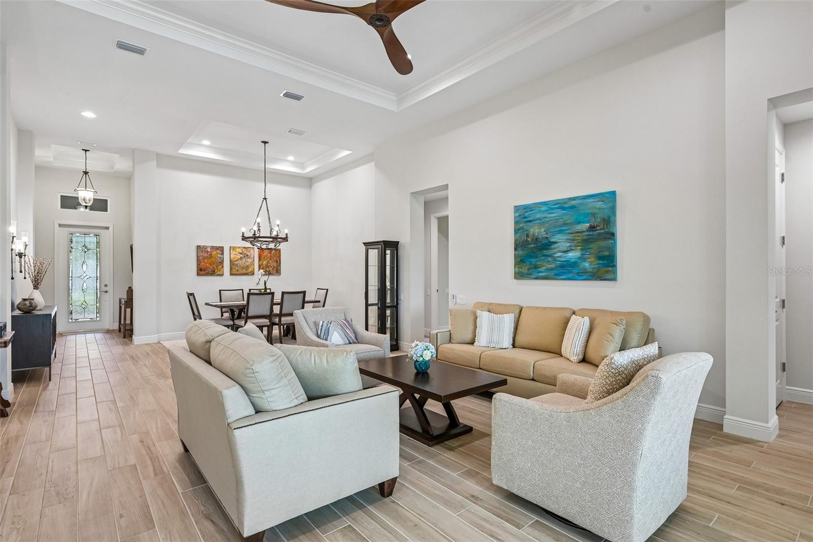 Listing Image #11
