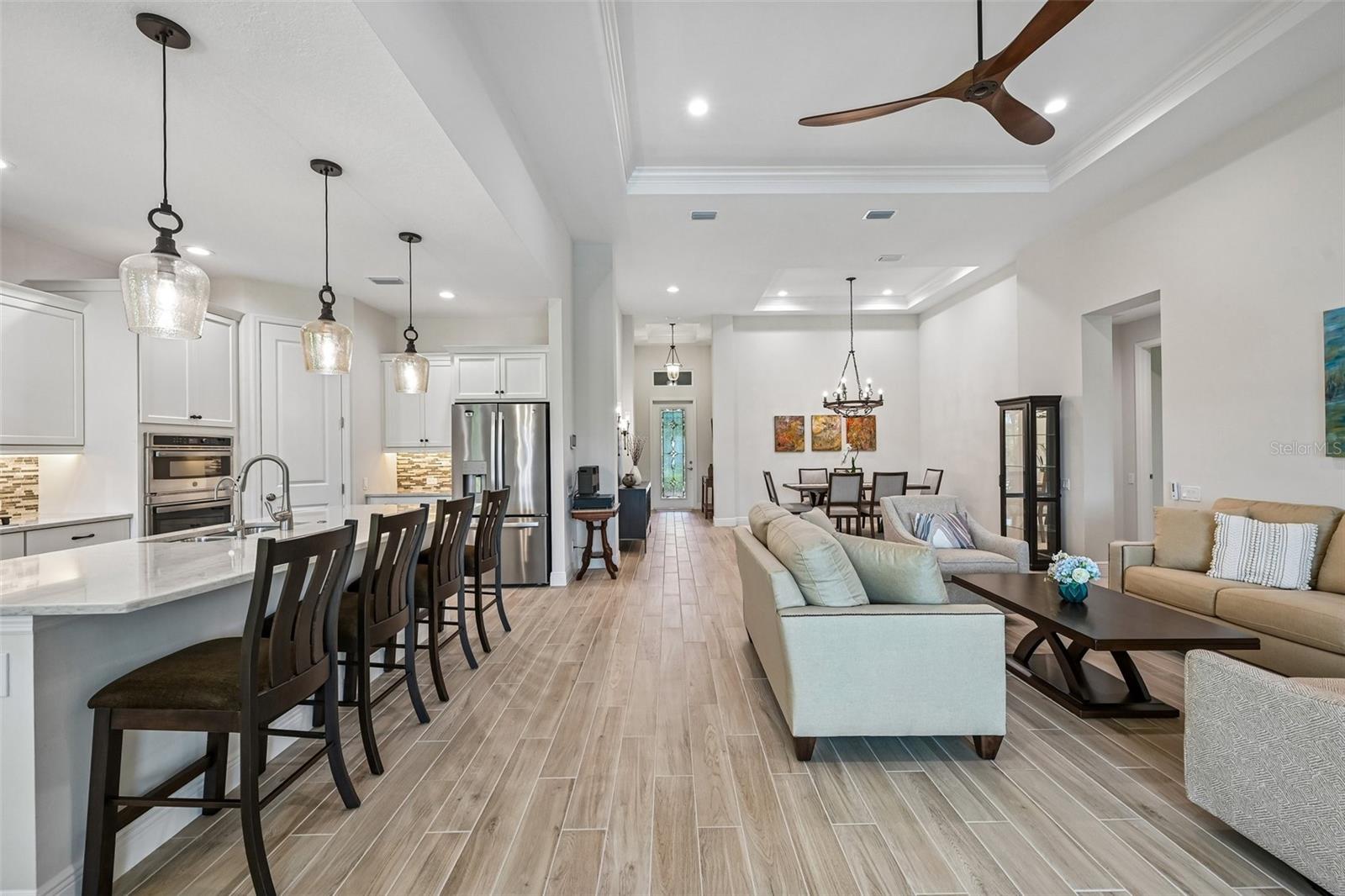 Listing Image #12