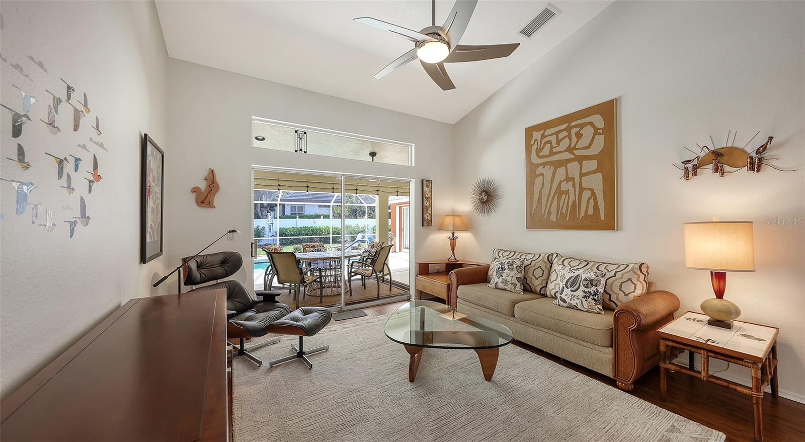 Listing Image #7