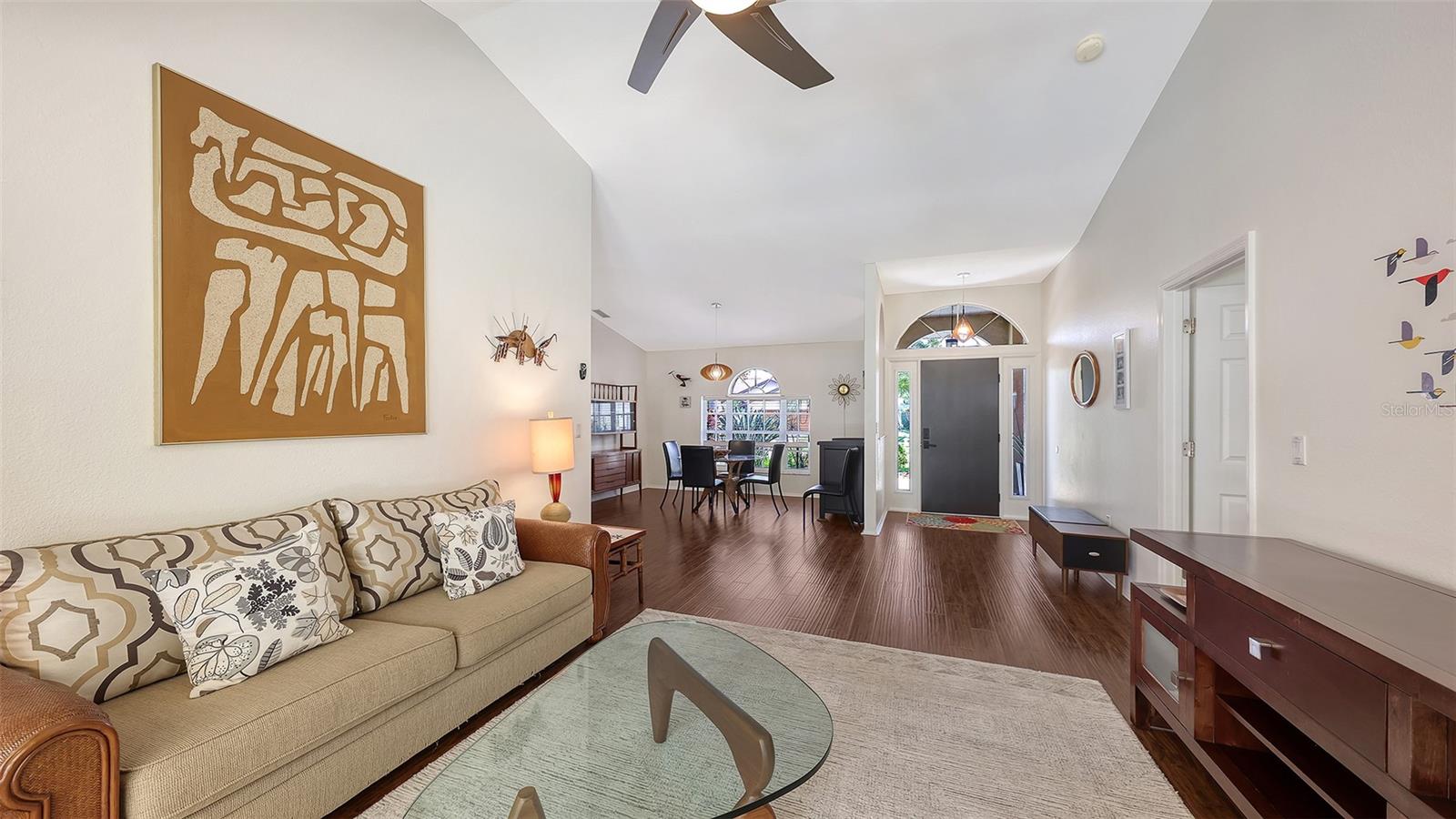 Listing Image #8
