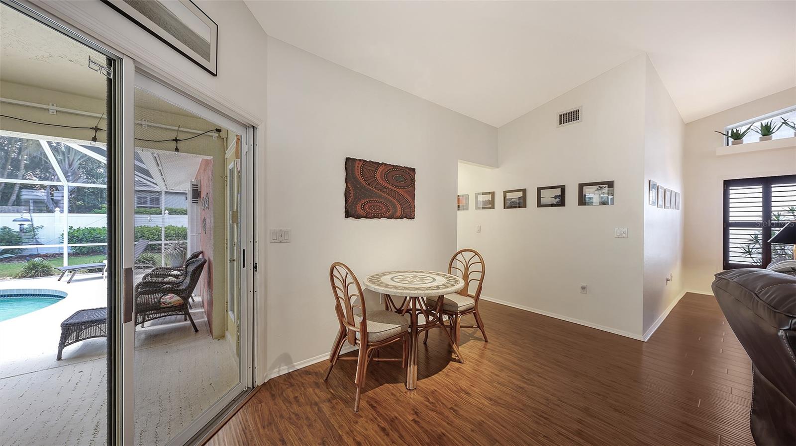 Listing Image #13