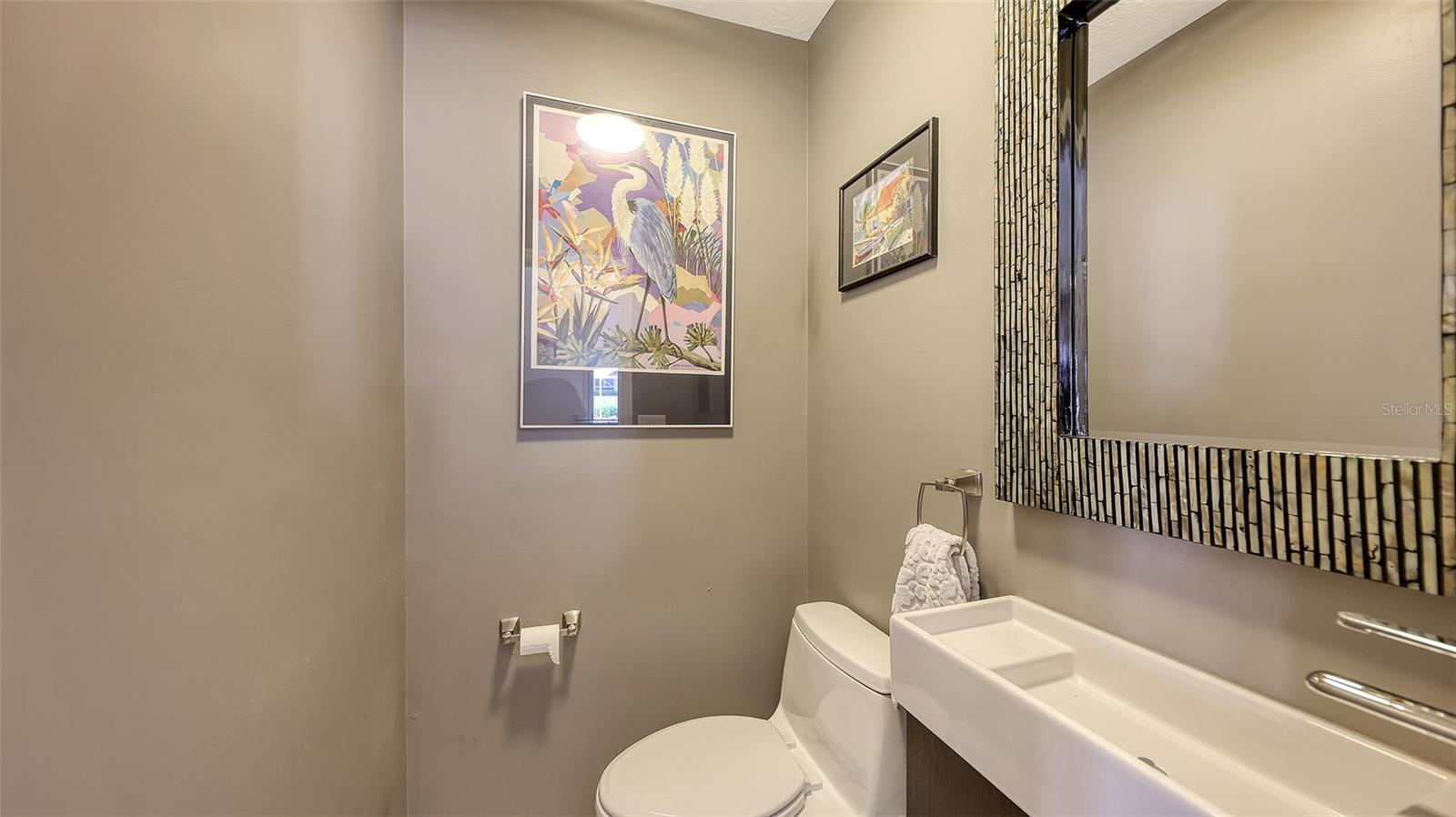 Listing Image #19
