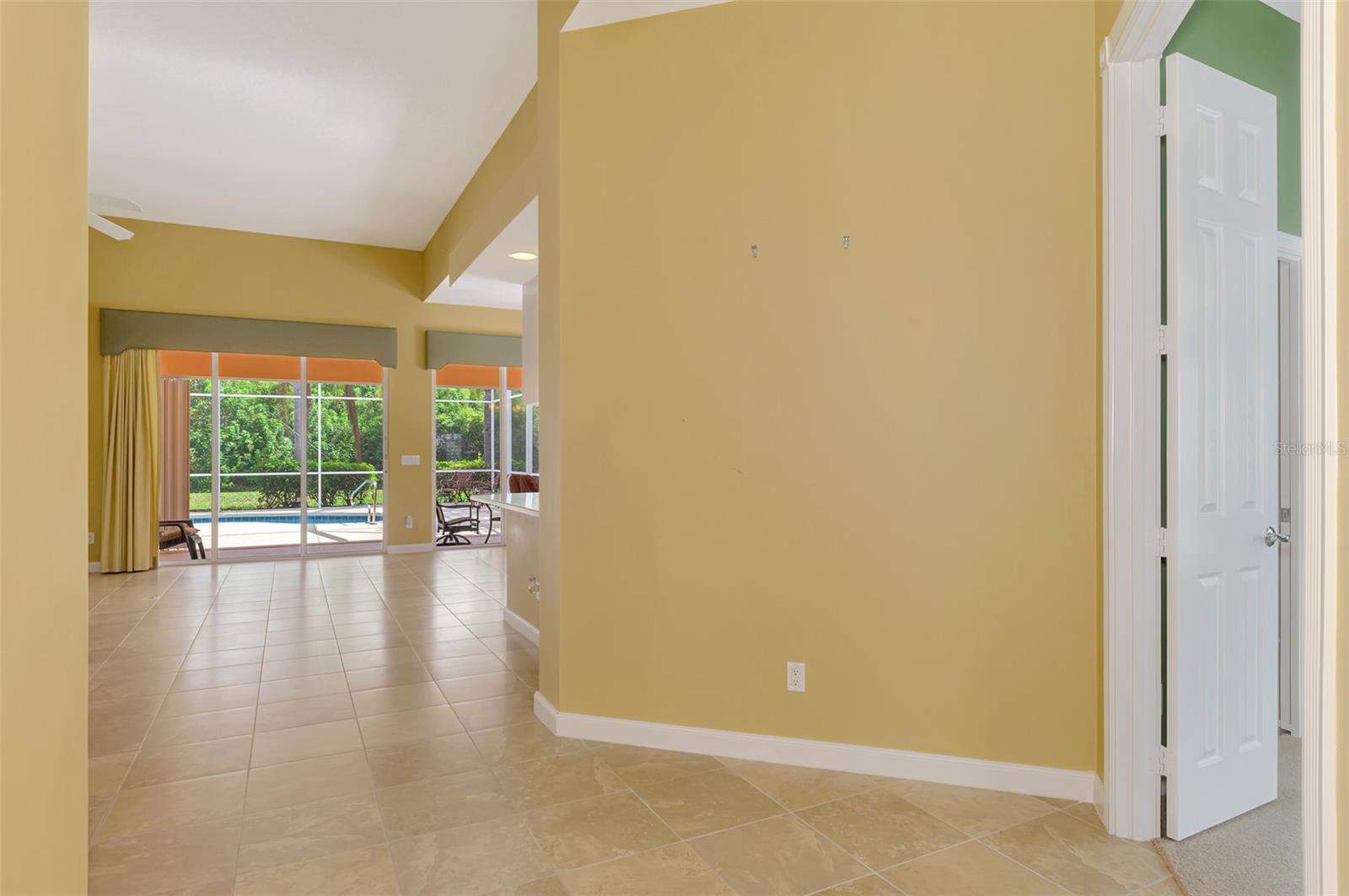 Listing Image #6