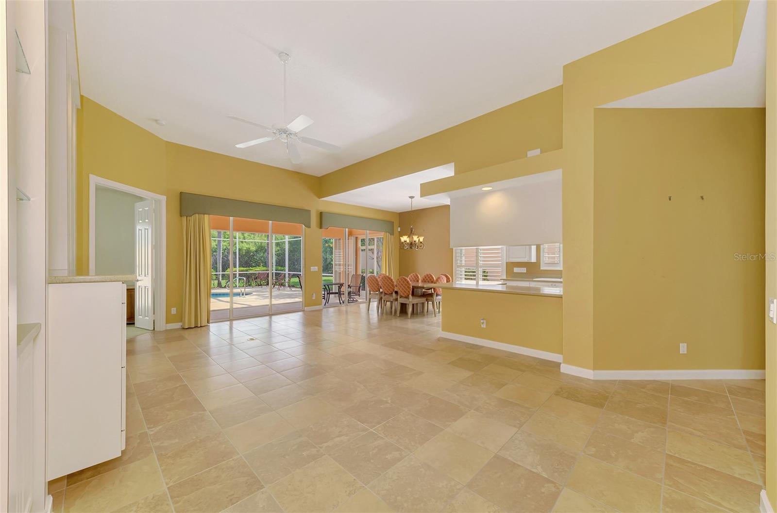 Listing Image #9