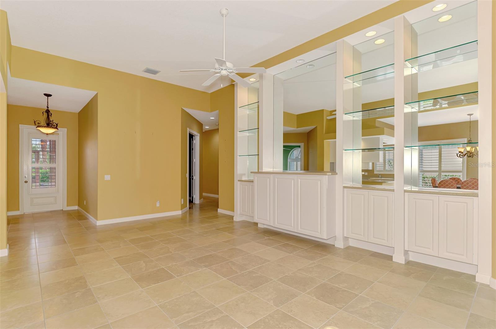Listing Image #12