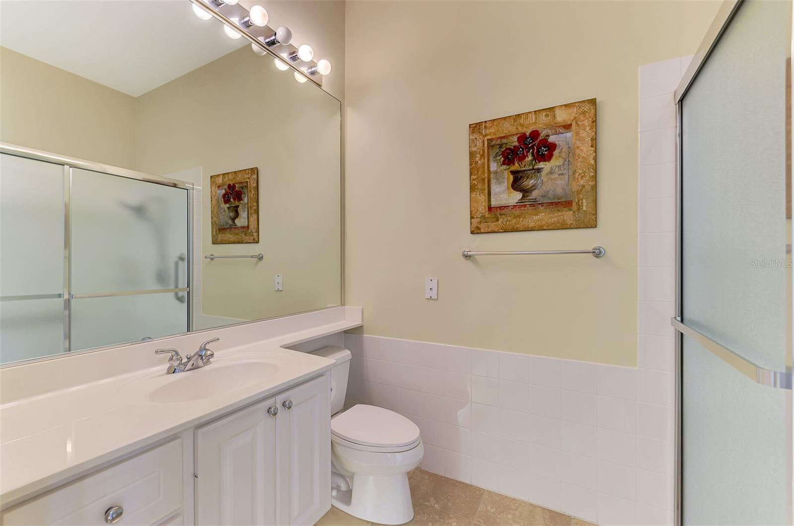 Listing Image #25