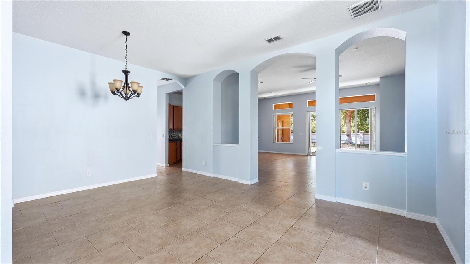 Listing Image #7