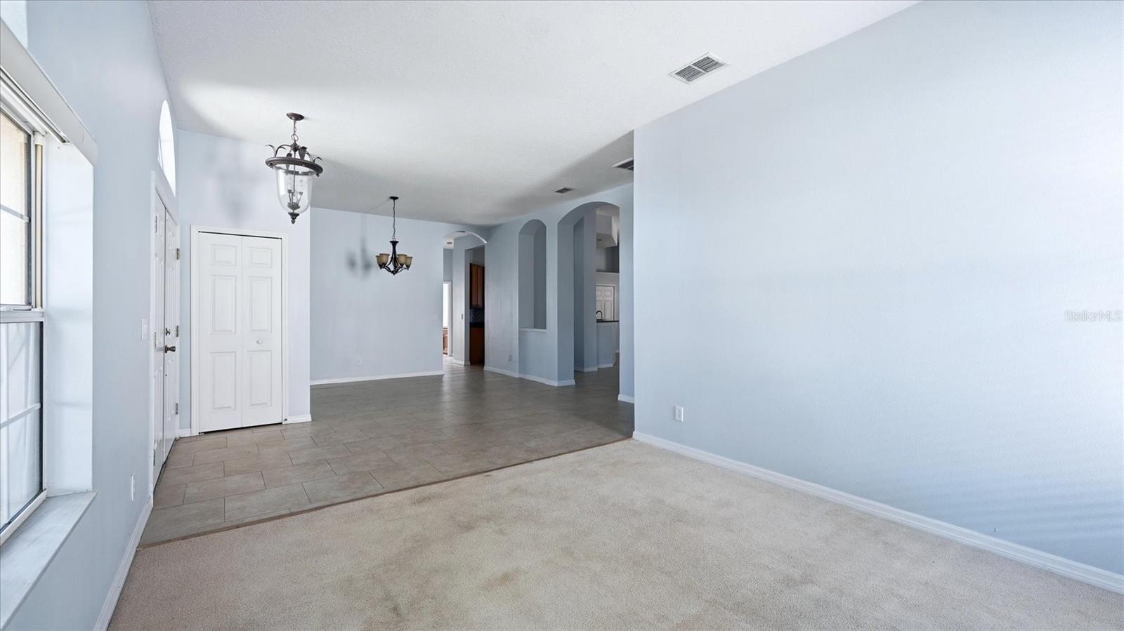 Listing Image #11