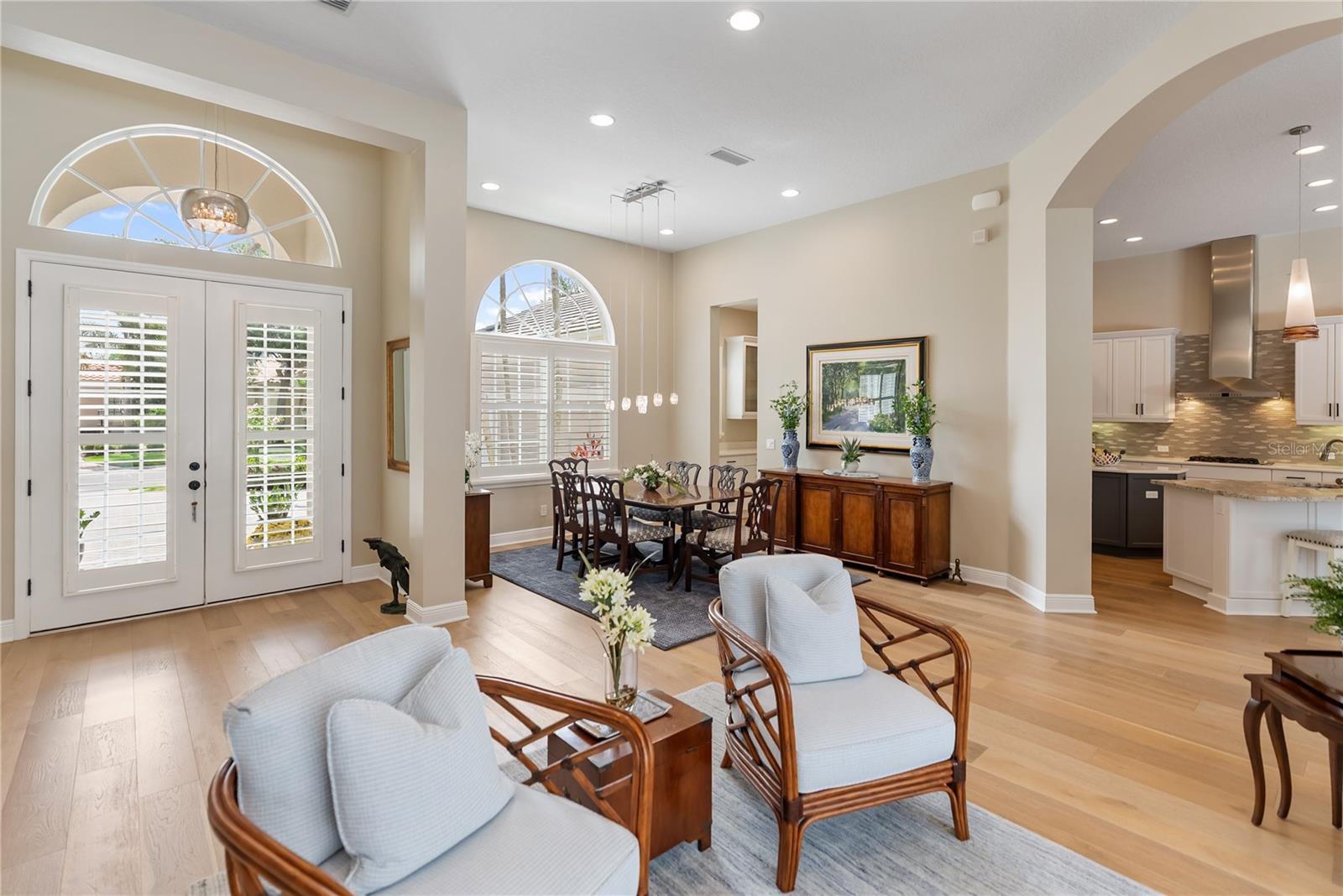 Listing Image #11