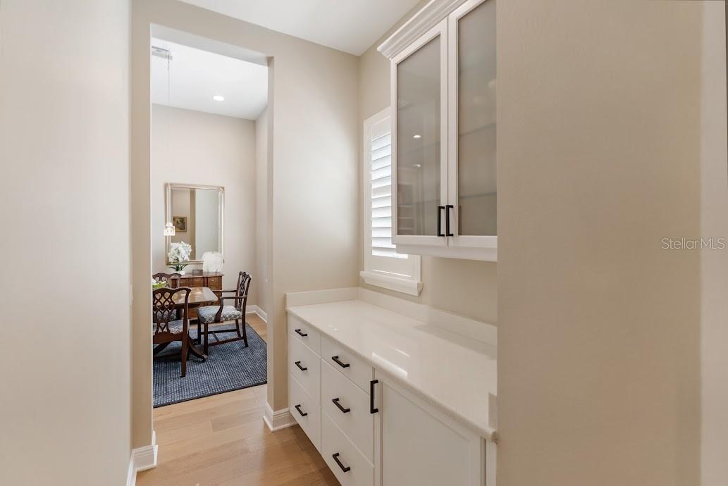 Listing Image #13