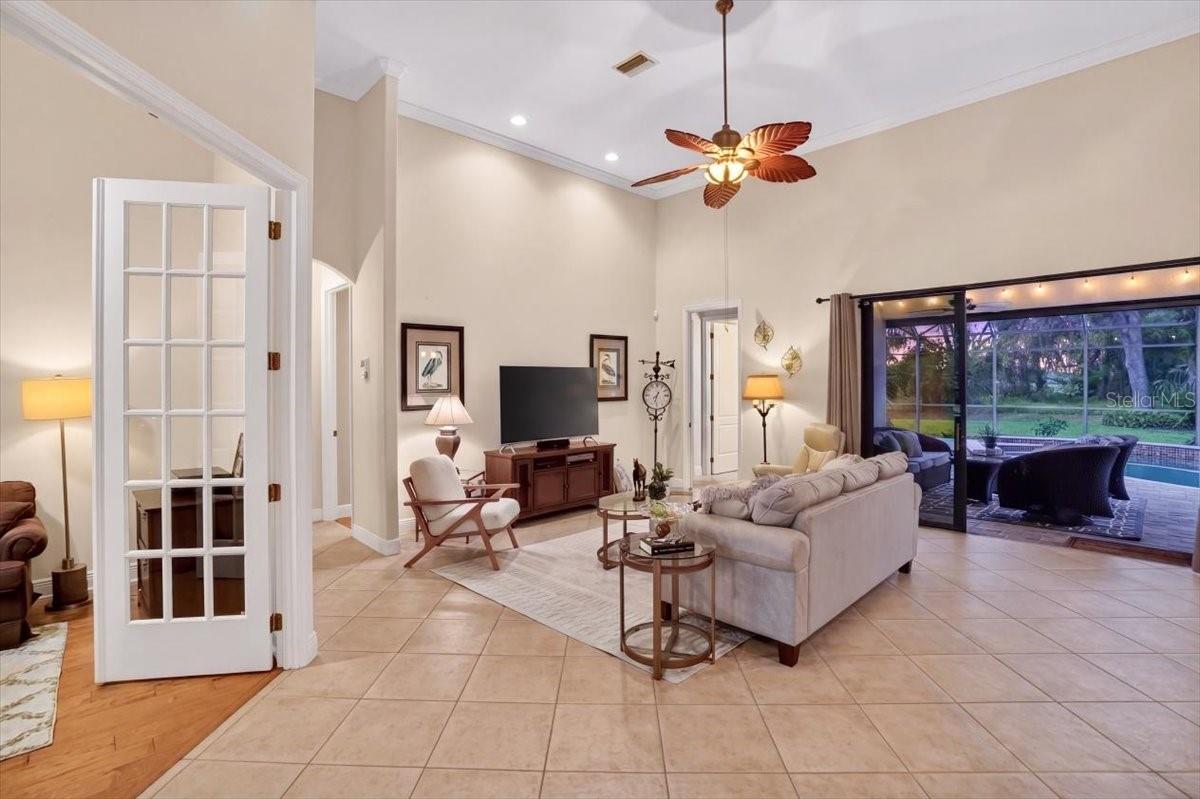 Listing Image #9