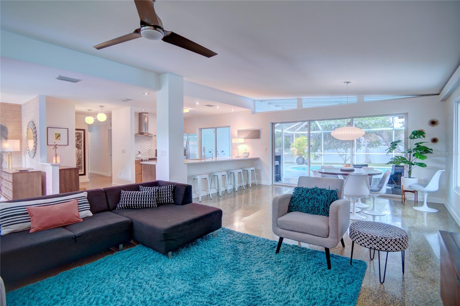 Listing Image #11