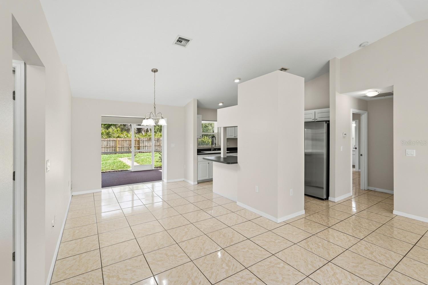 Listing Image #5