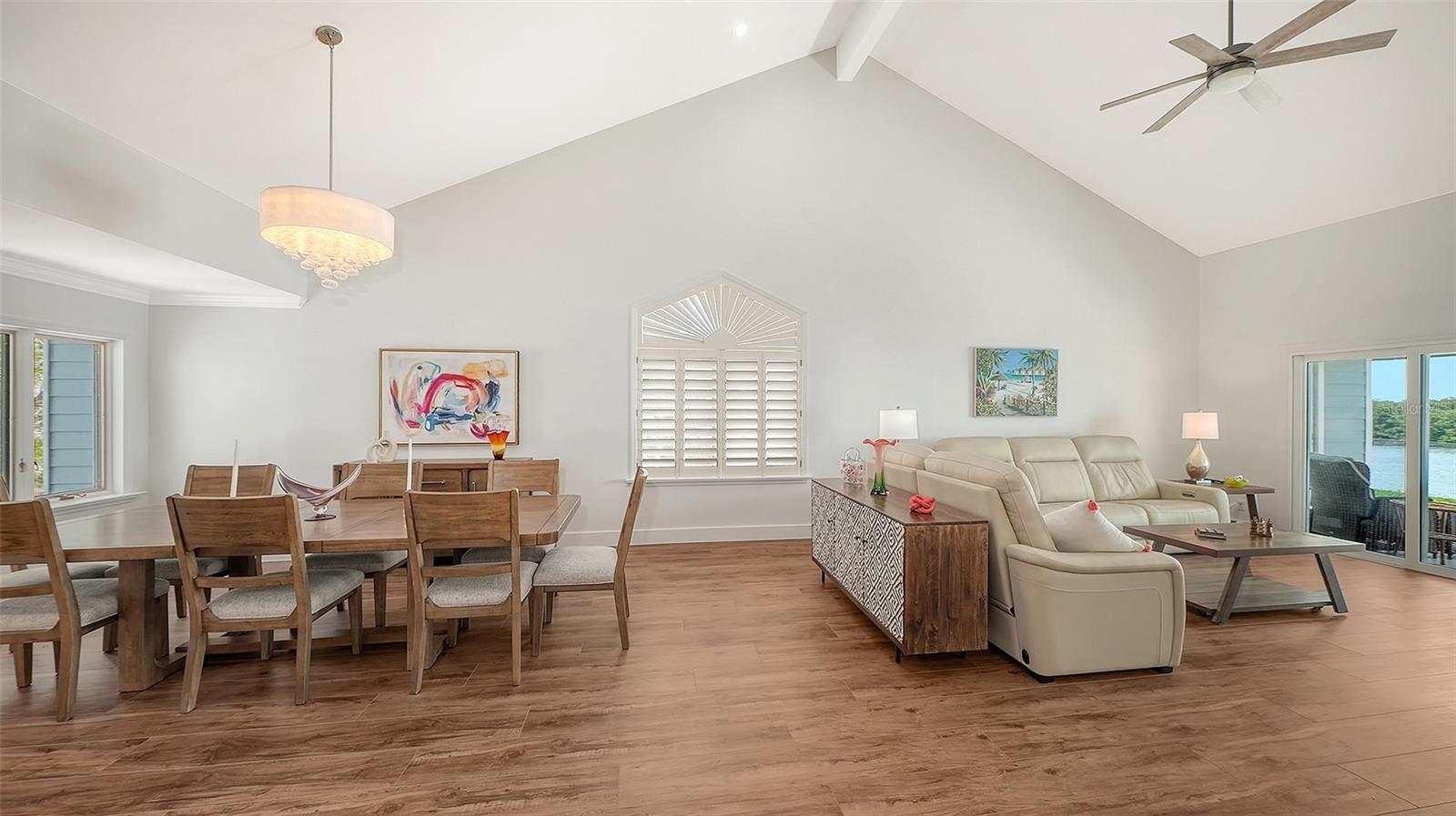 Listing Image #16