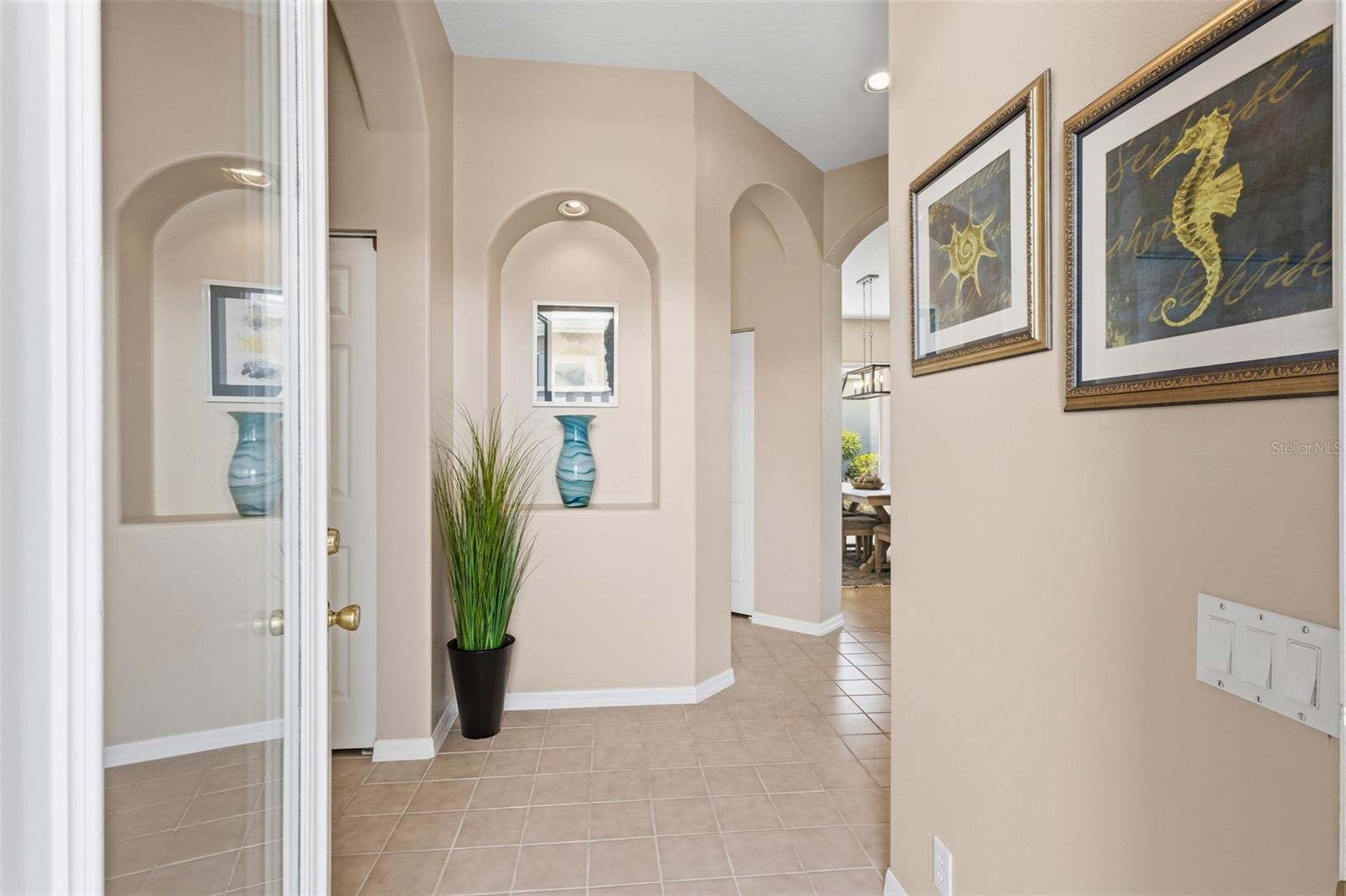 Listing Image #11