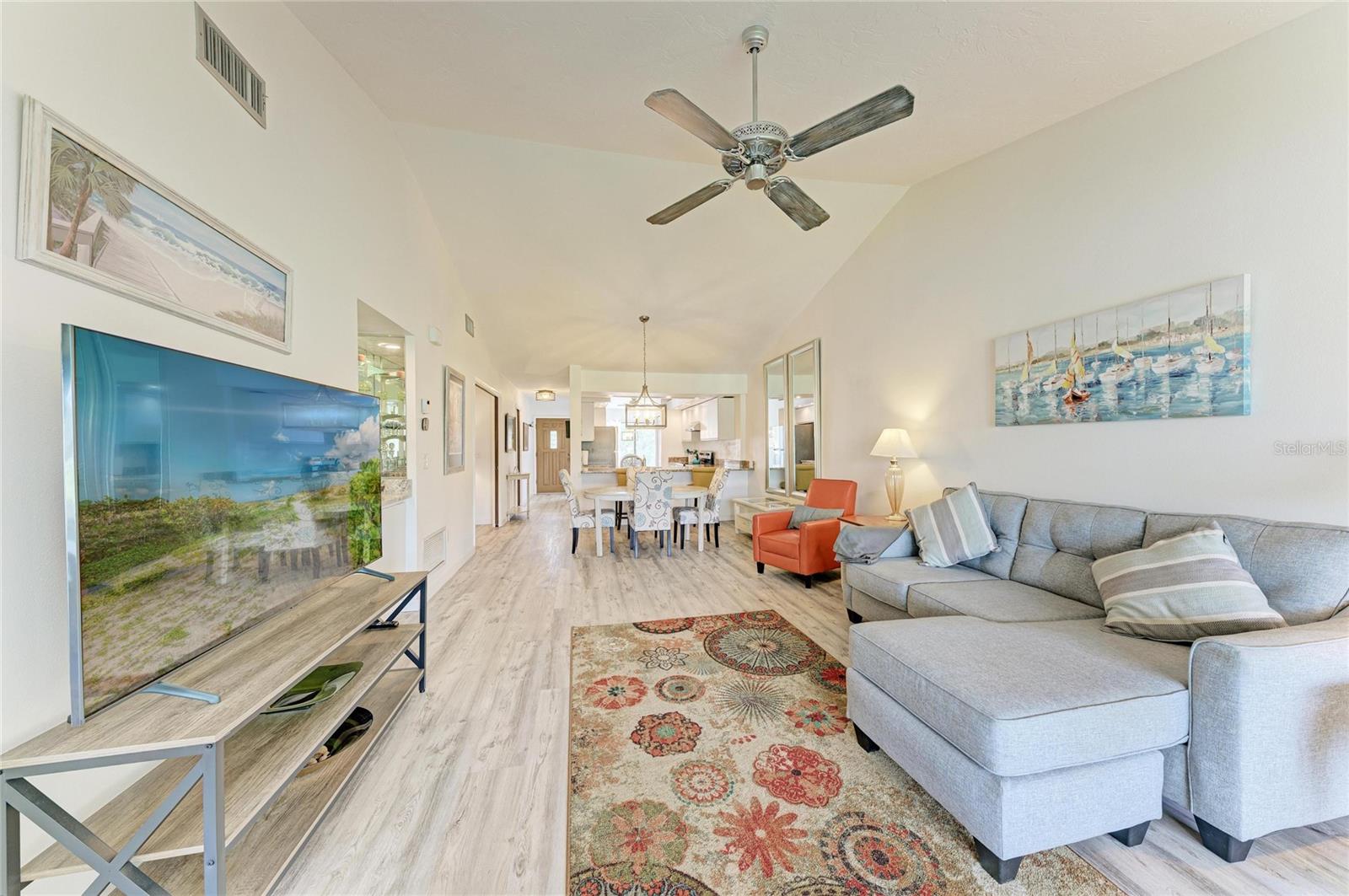 Listing Image #3