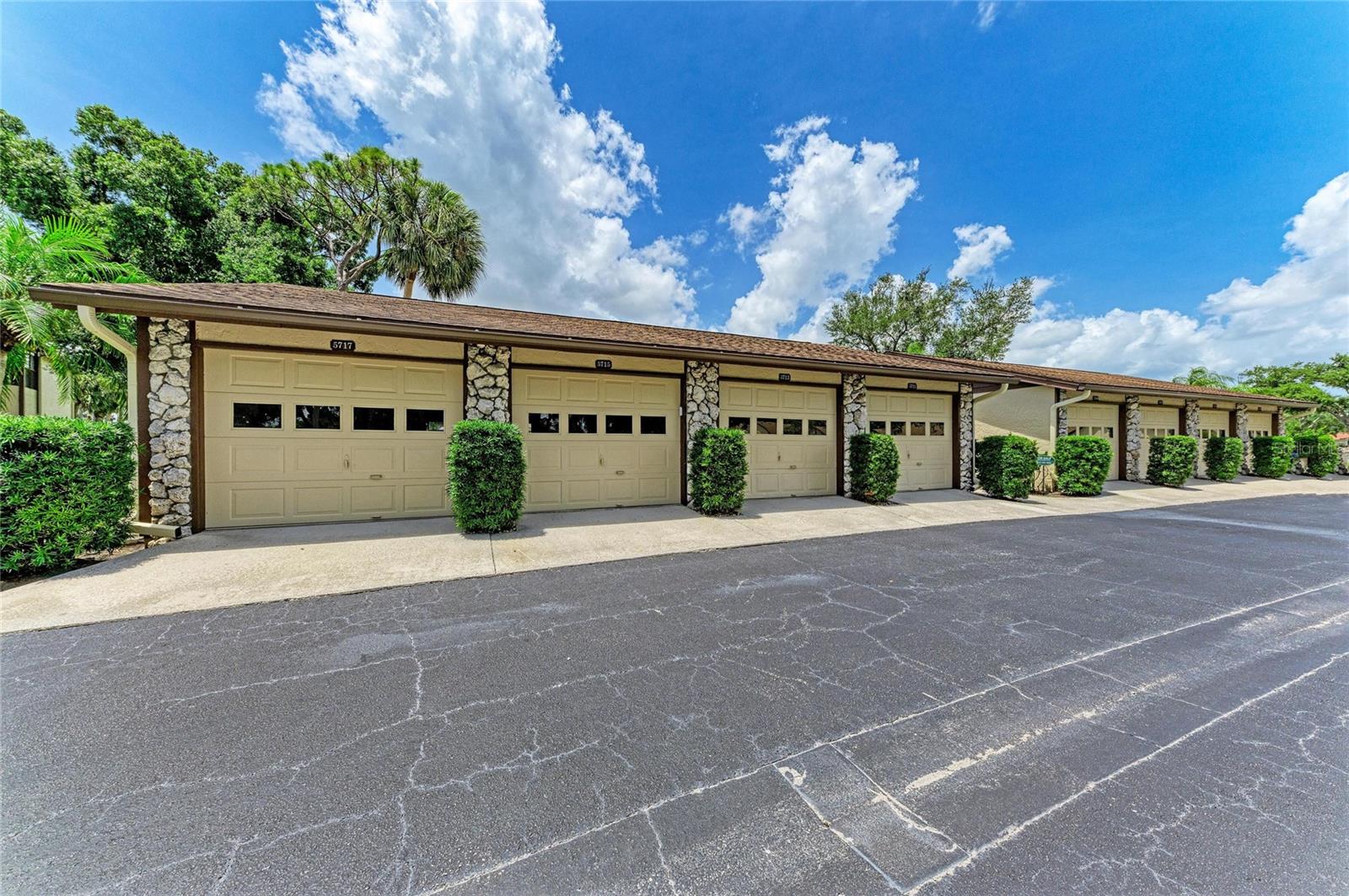 Listing Image #7