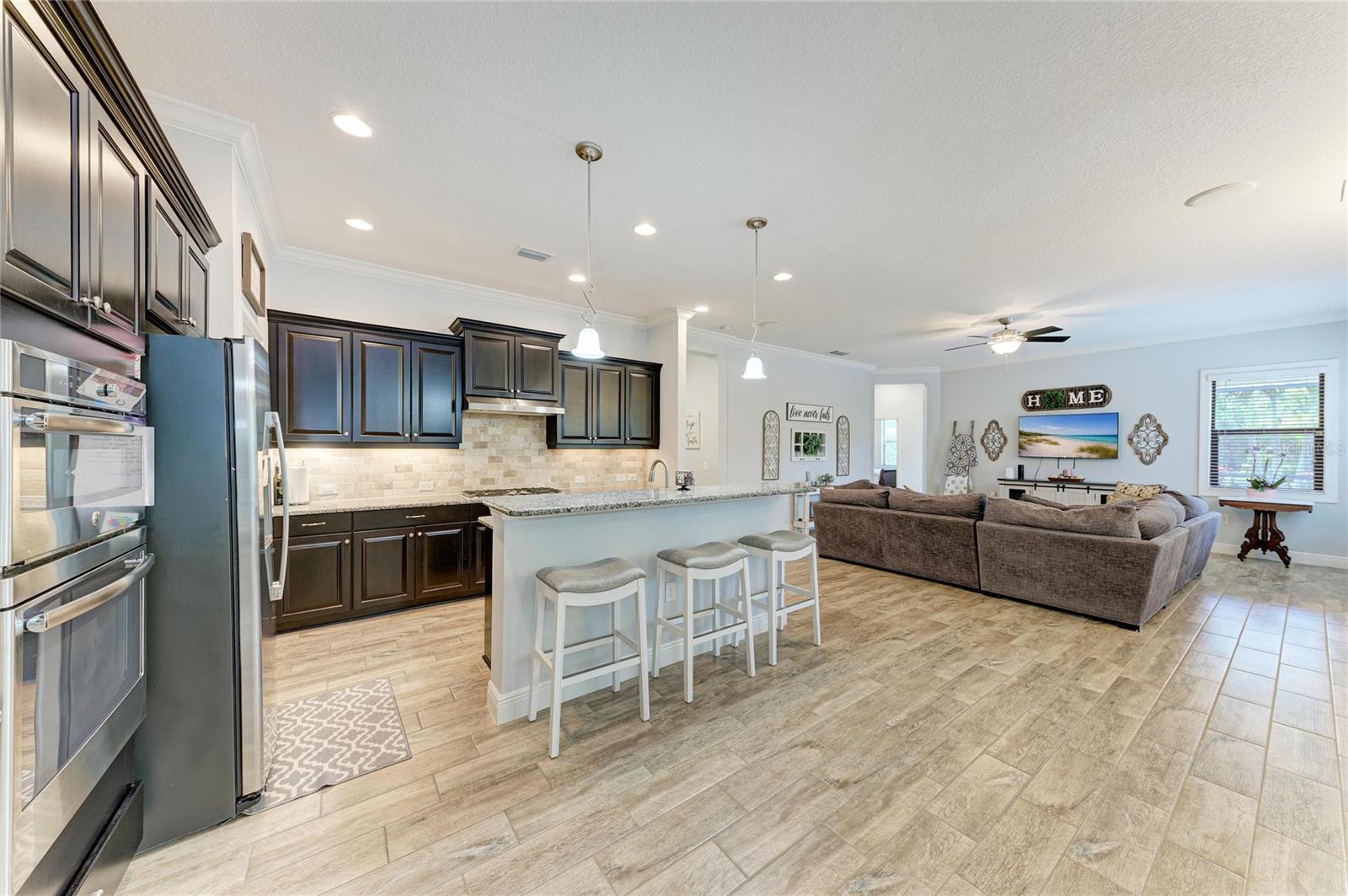 Listing Image #13