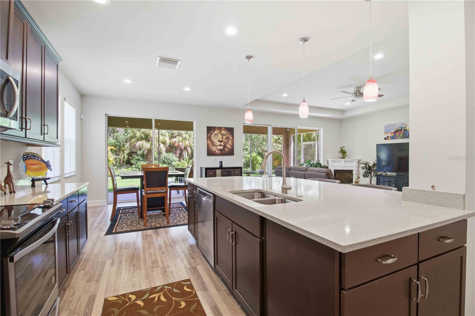 Listing Image #15